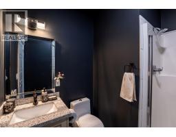 Mud room - 1941 Poplar Lane, Revelstoke, BC V0E2S3 Photo 17