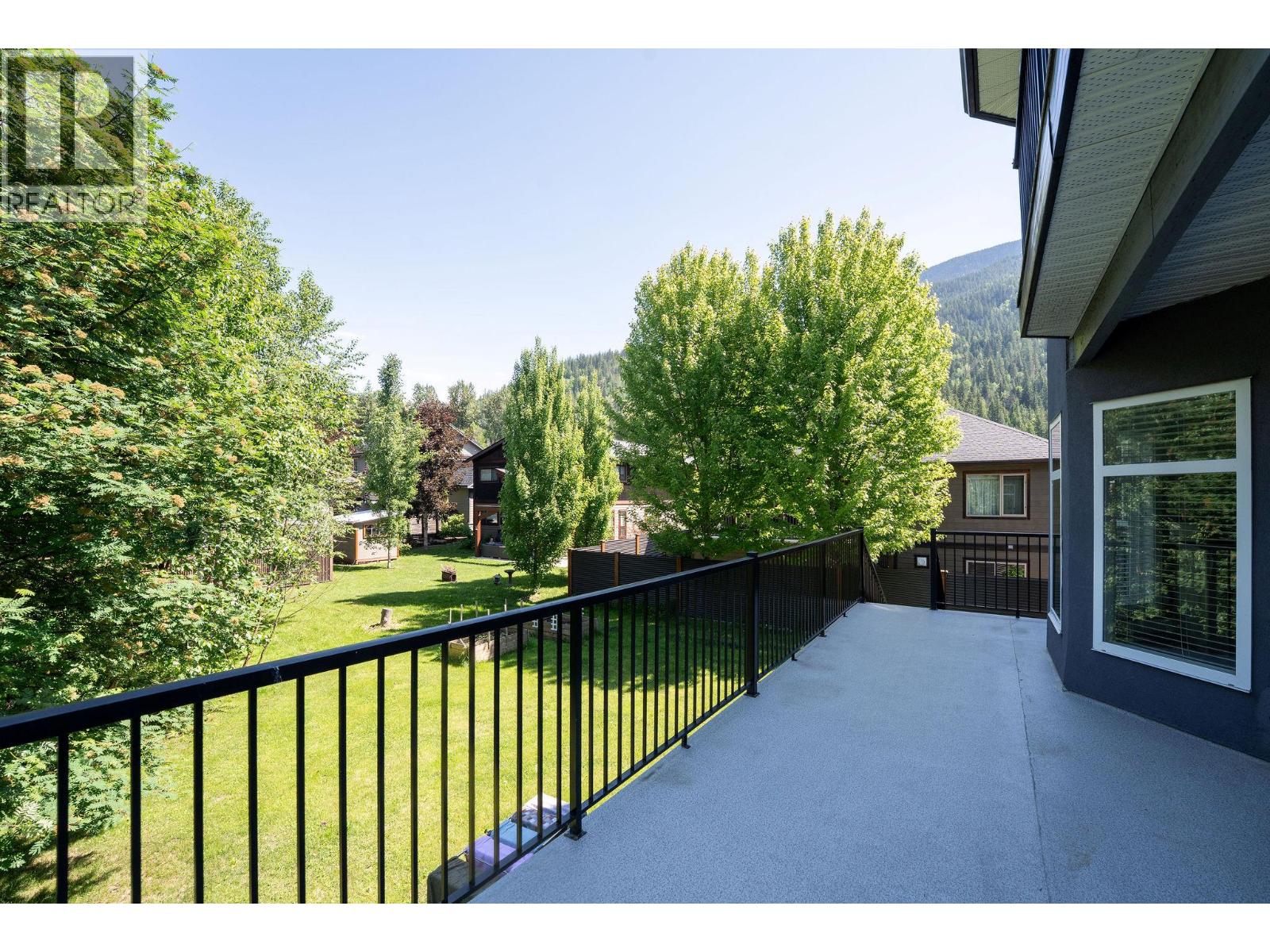 1941 Poplar Lane - 15