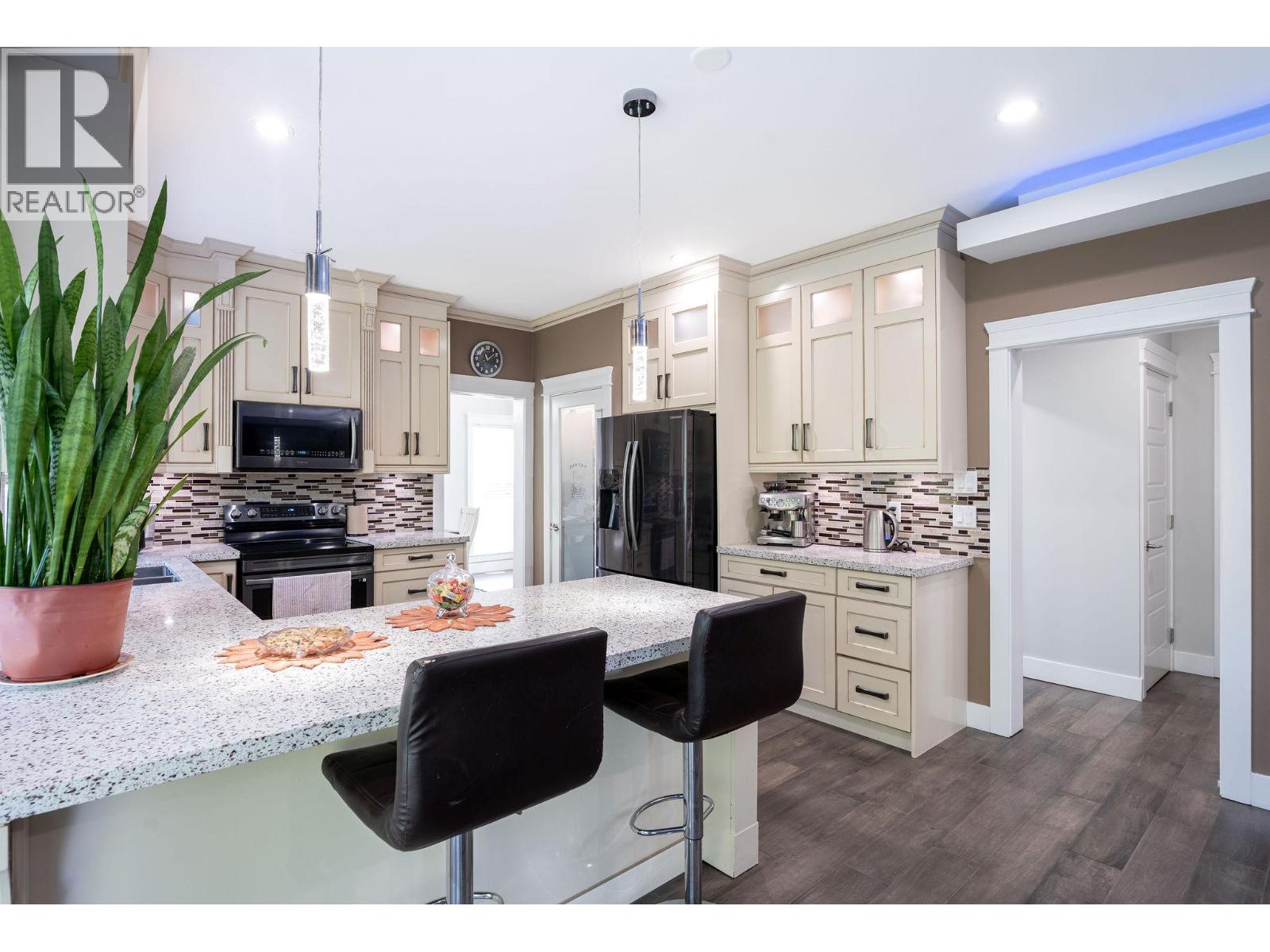 1941 Poplar Lane - 12