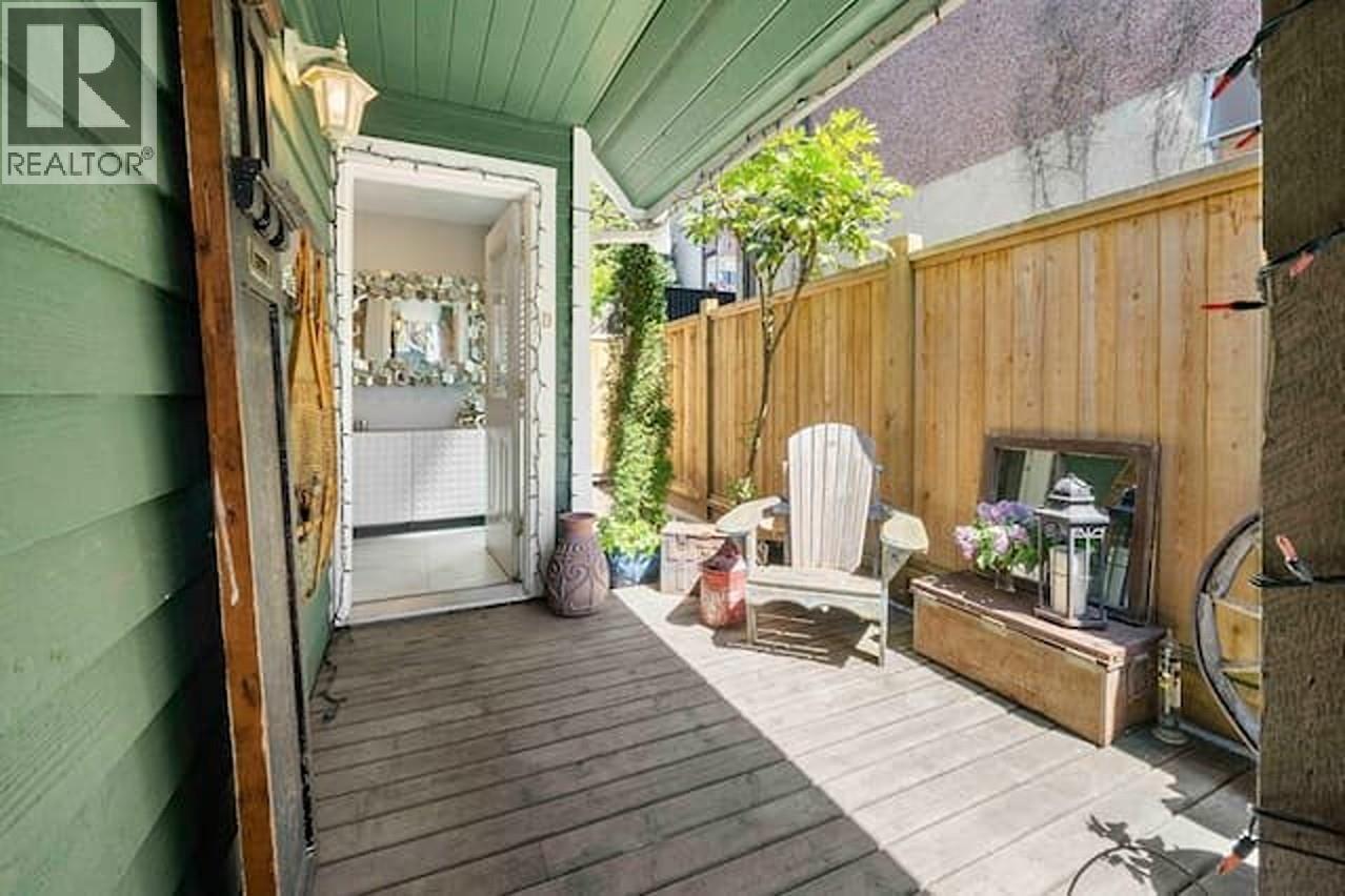 D 136 W 4TH STREET, North Vancouver