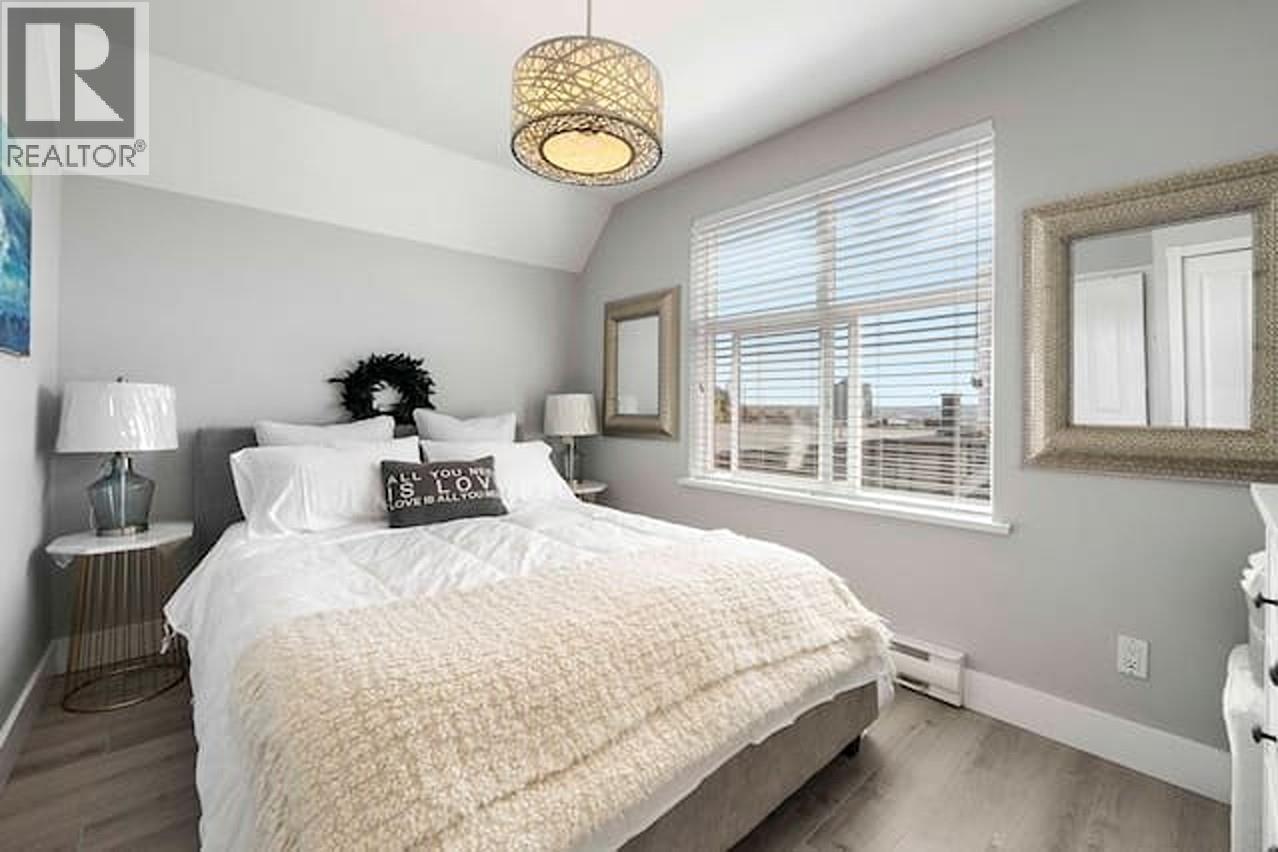 D 136 W 4TH STREET, North Vancouver