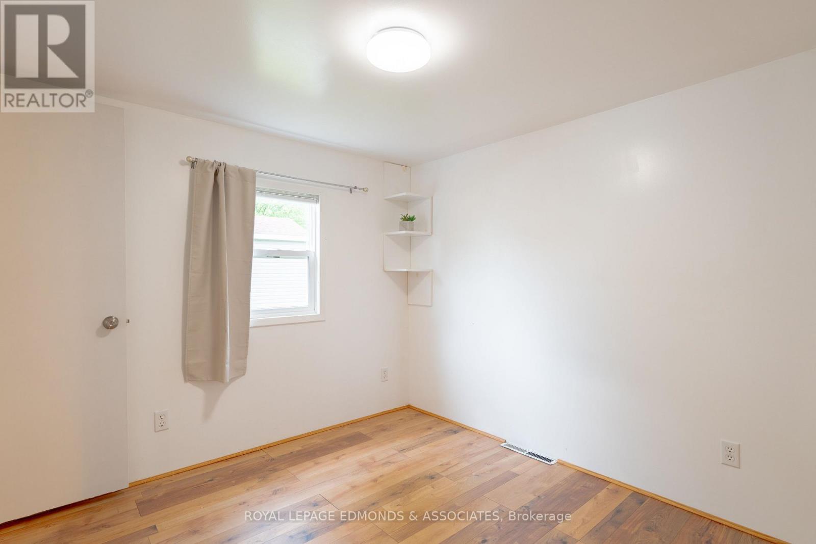 73 PINEHURST ESTATES - 20