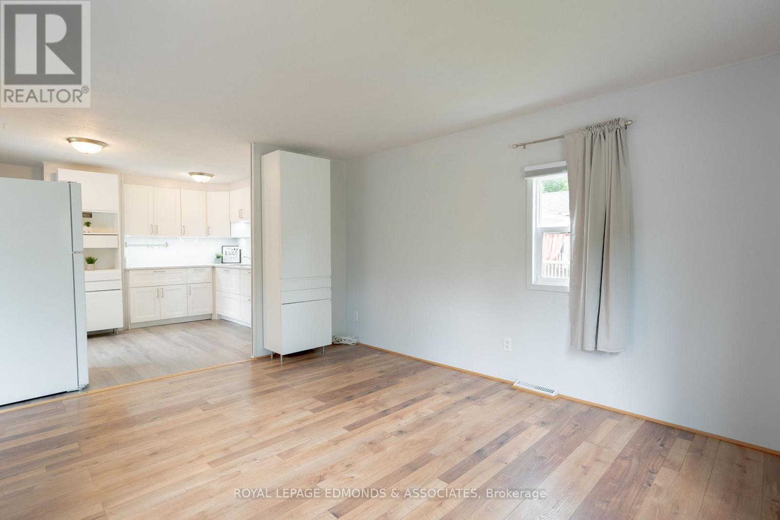 73 PINEHURST ESTATES - 8