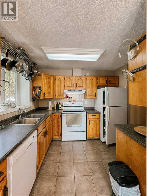30, 8500029 Range road 220 - 9