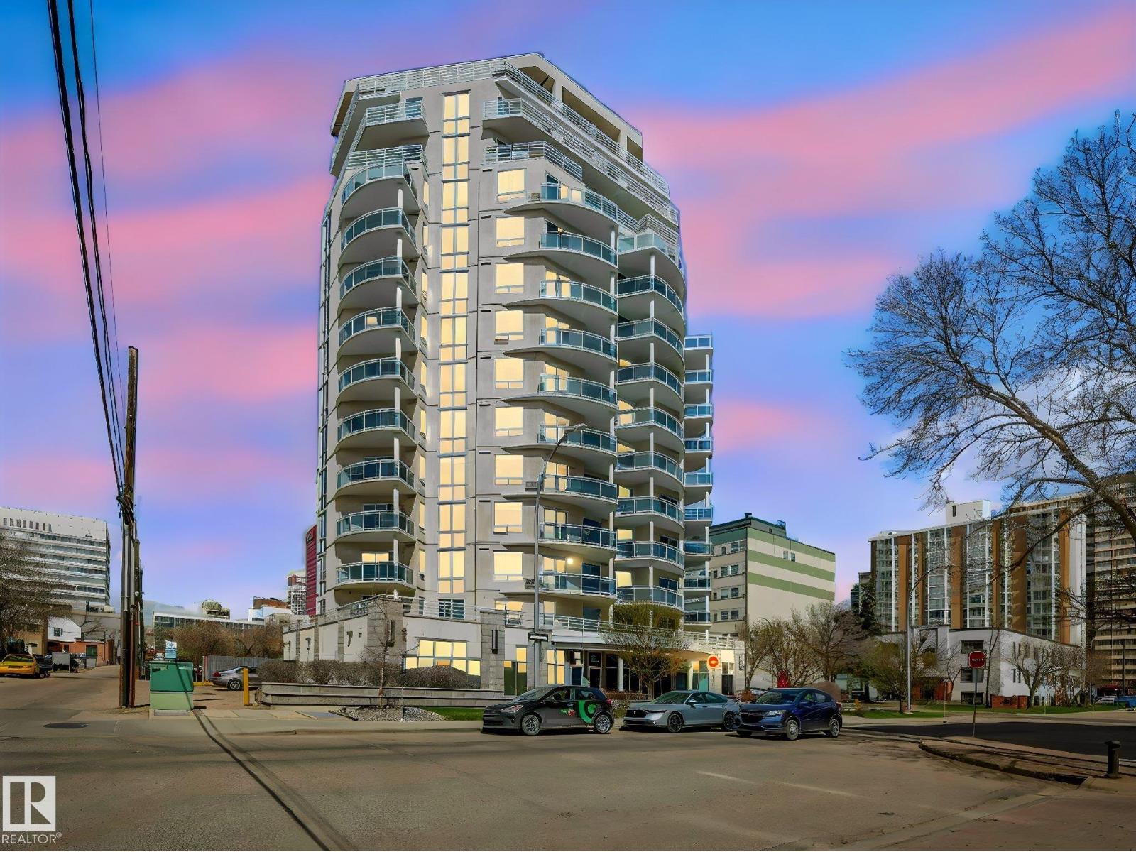 #305 10504 99 AV NW - 3