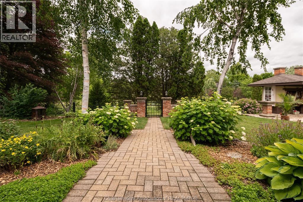 11 ALGONQUIAN DRIVE - 11