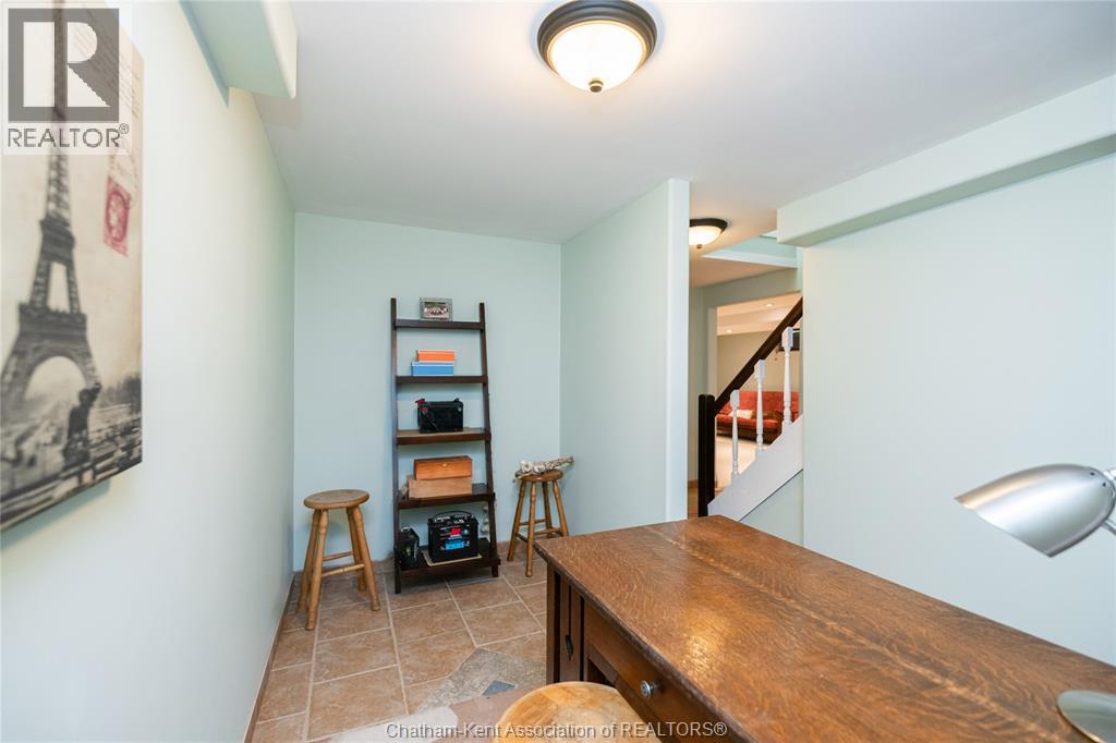 11 ALGONQUIAN DRIVE - 31