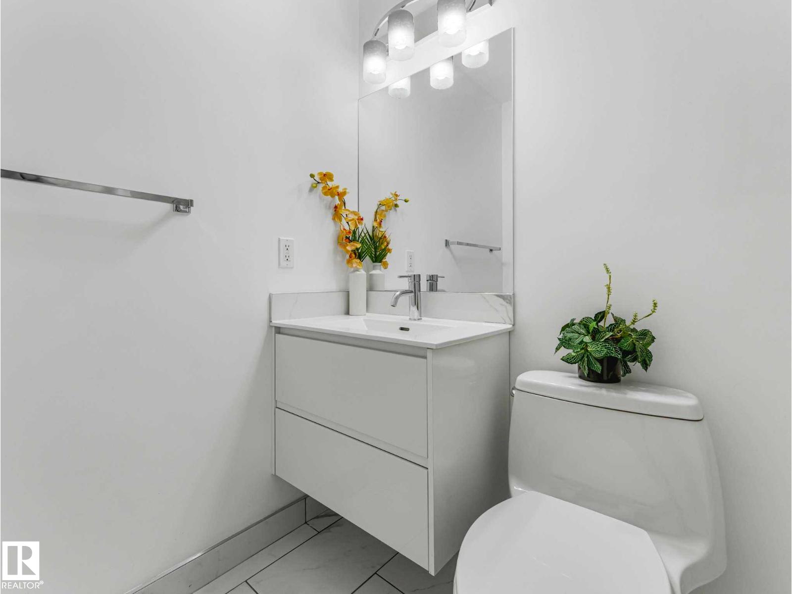 #305 10504 99 AV NW - 23