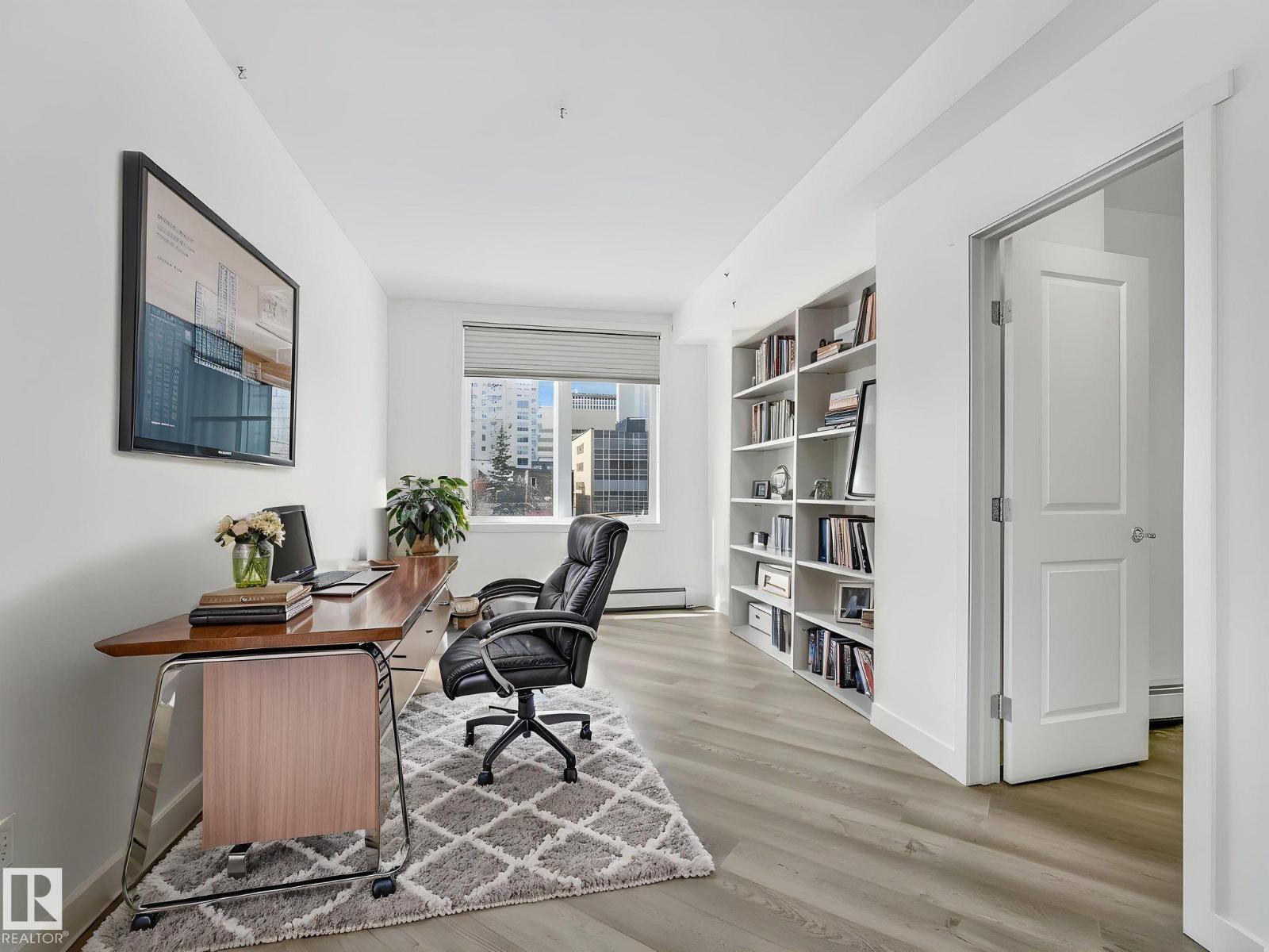 #305 10504 99 AV NW - 20
