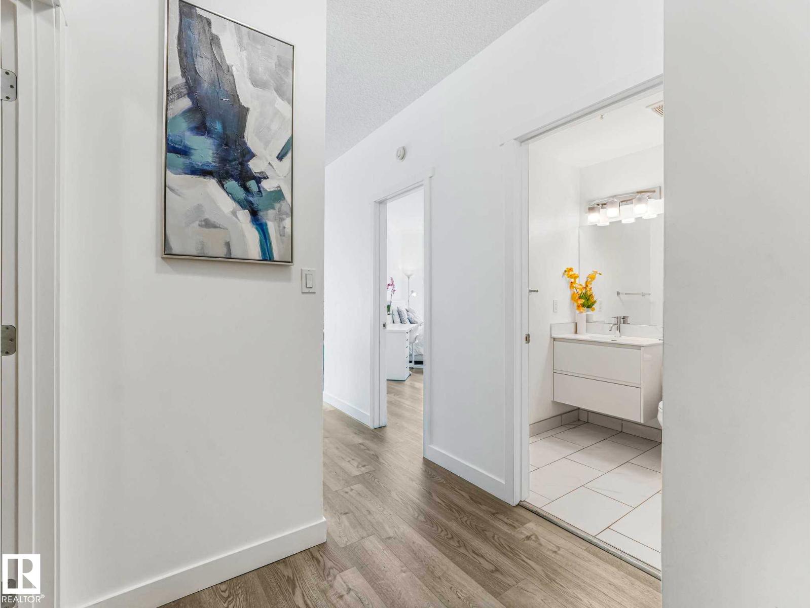 #305 10504 99 AV NW - 9