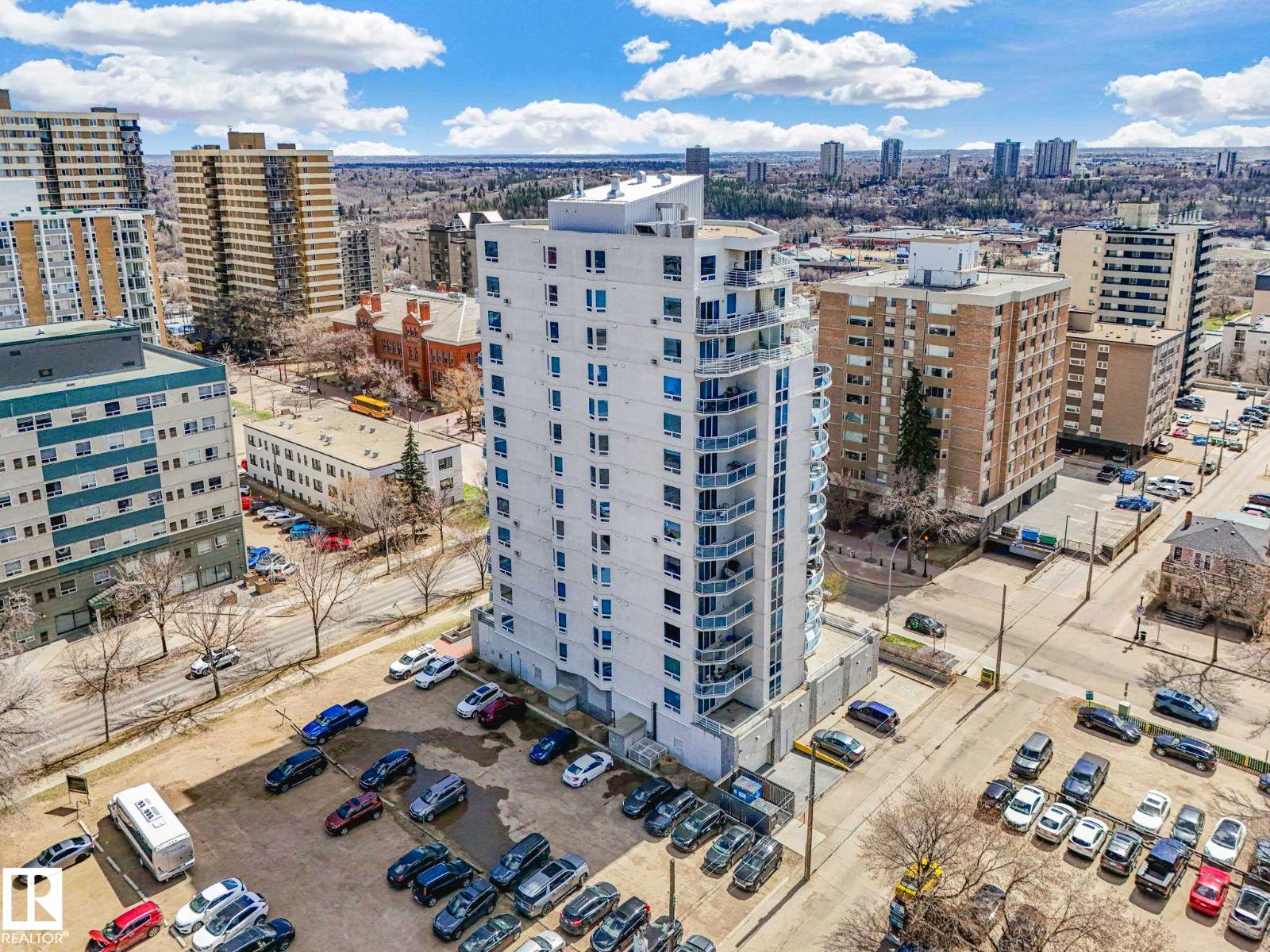 #305 10504 99 AV NW - 25