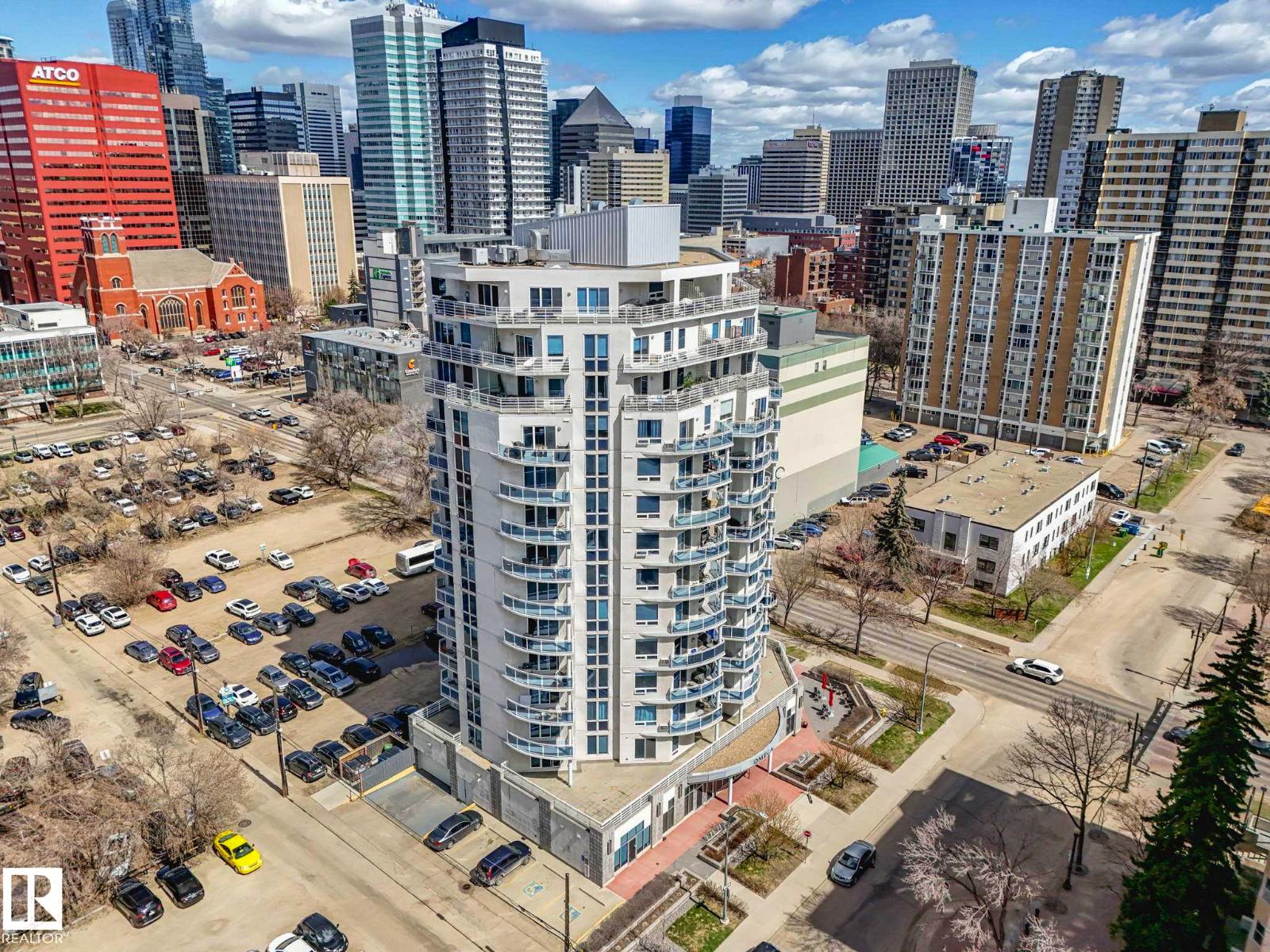 #305 10504 99 AV NW - 46