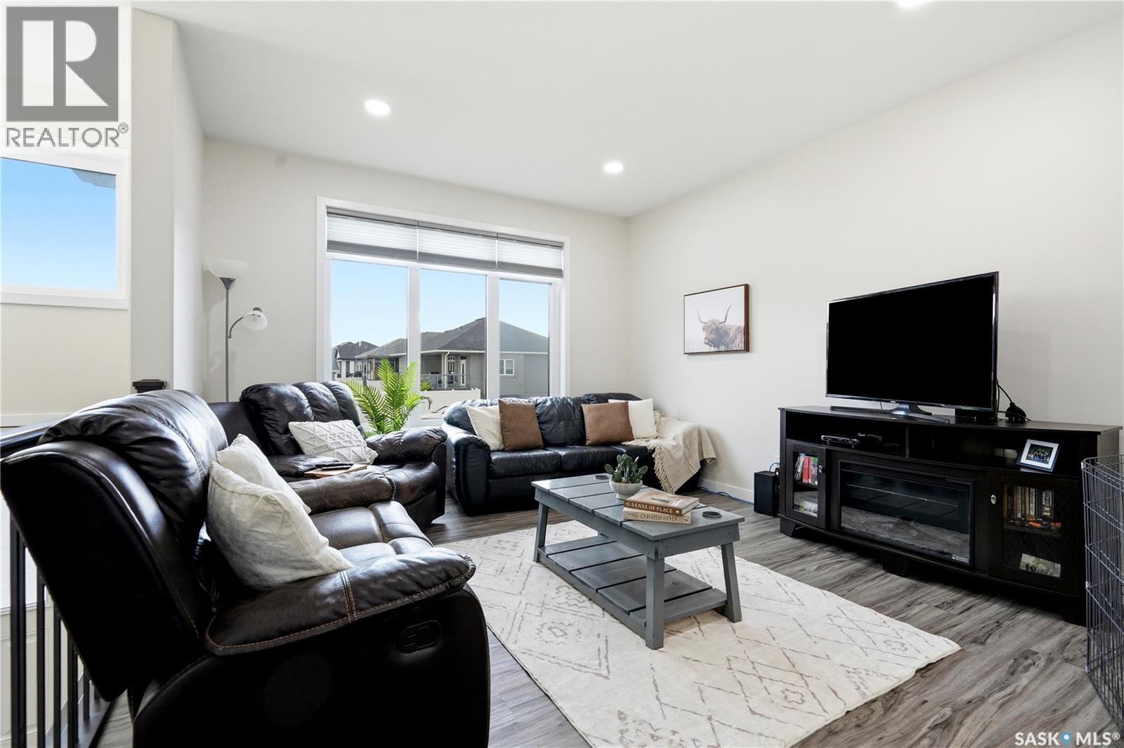 505 Mickelson LANE - 4