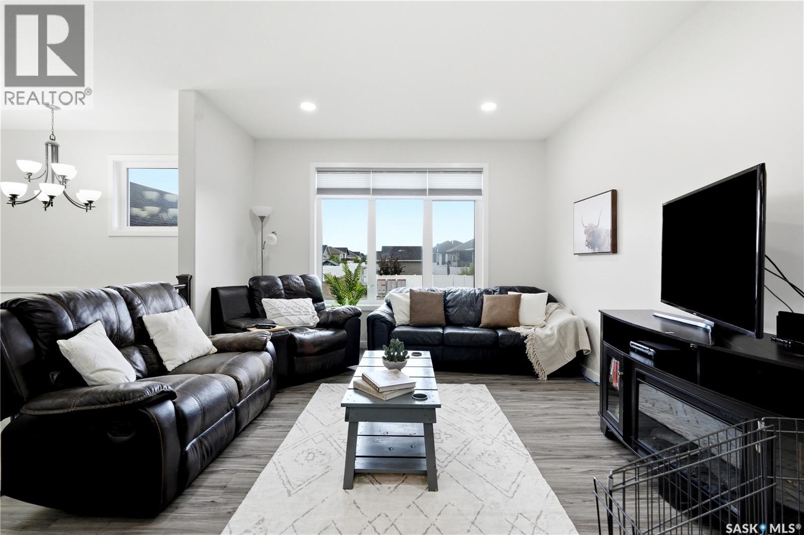 505 Mickelson LANE - 5