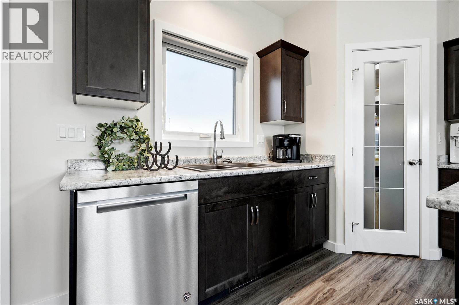 505 Mickelson LANE - 9