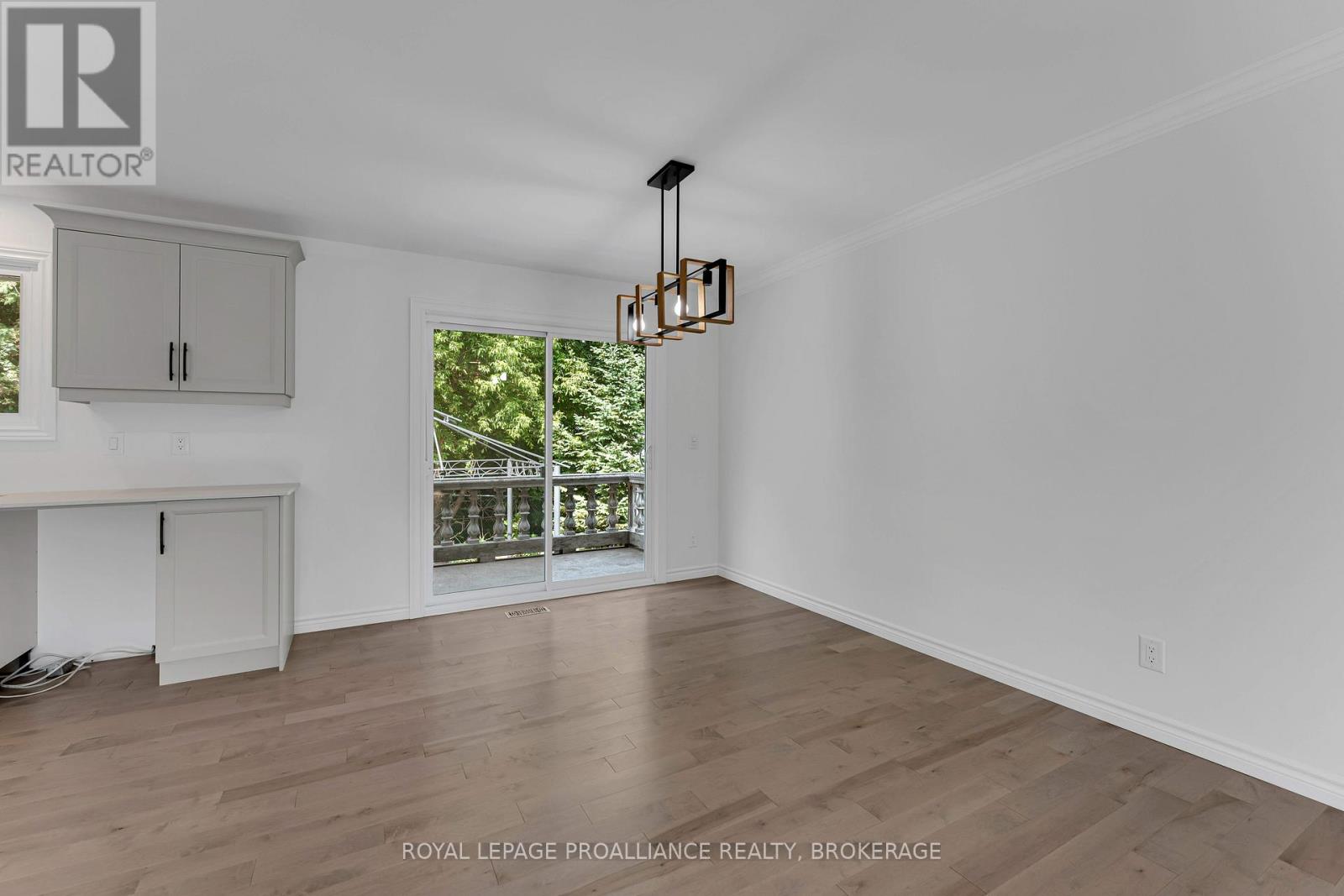 14 BAKER STREET - 12