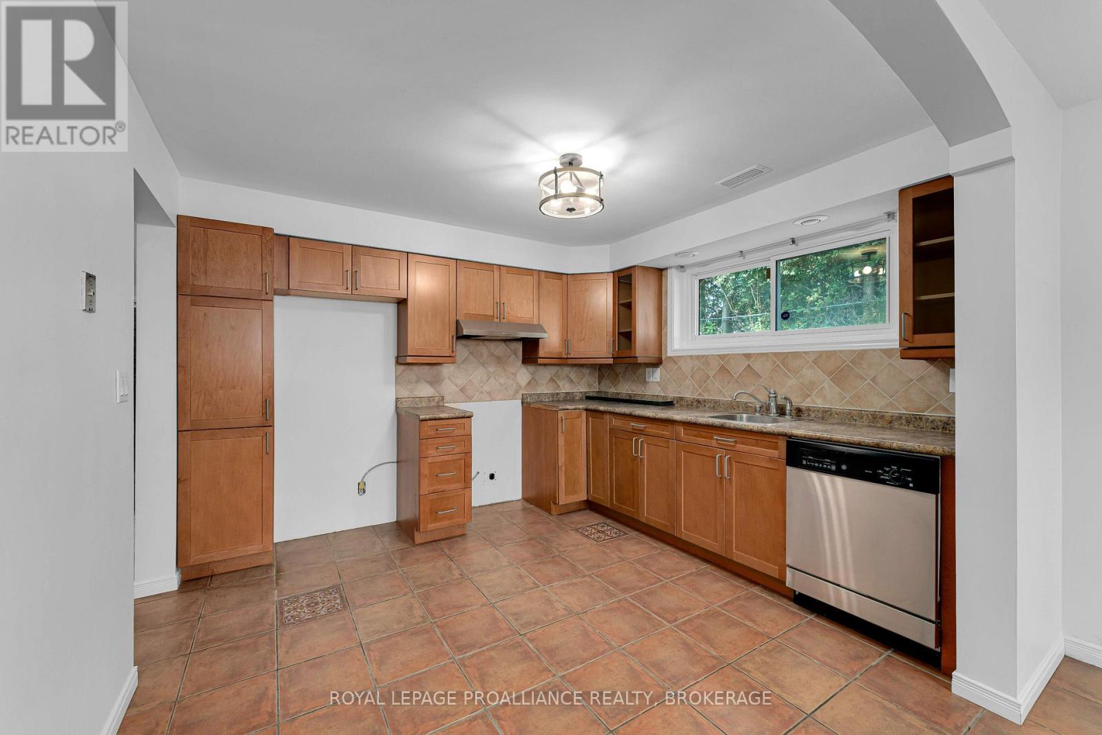 14 BAKER STREET - 28