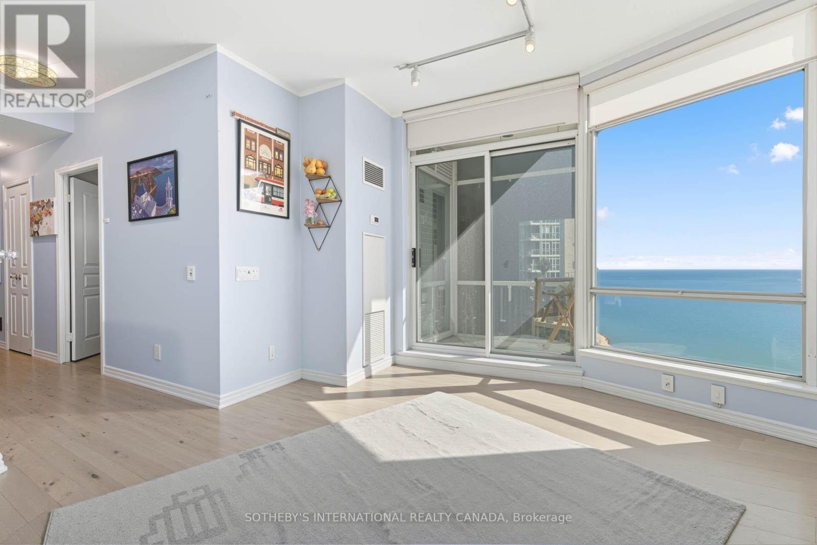 #1013 5 MARINE PARADE DRIVE - 13