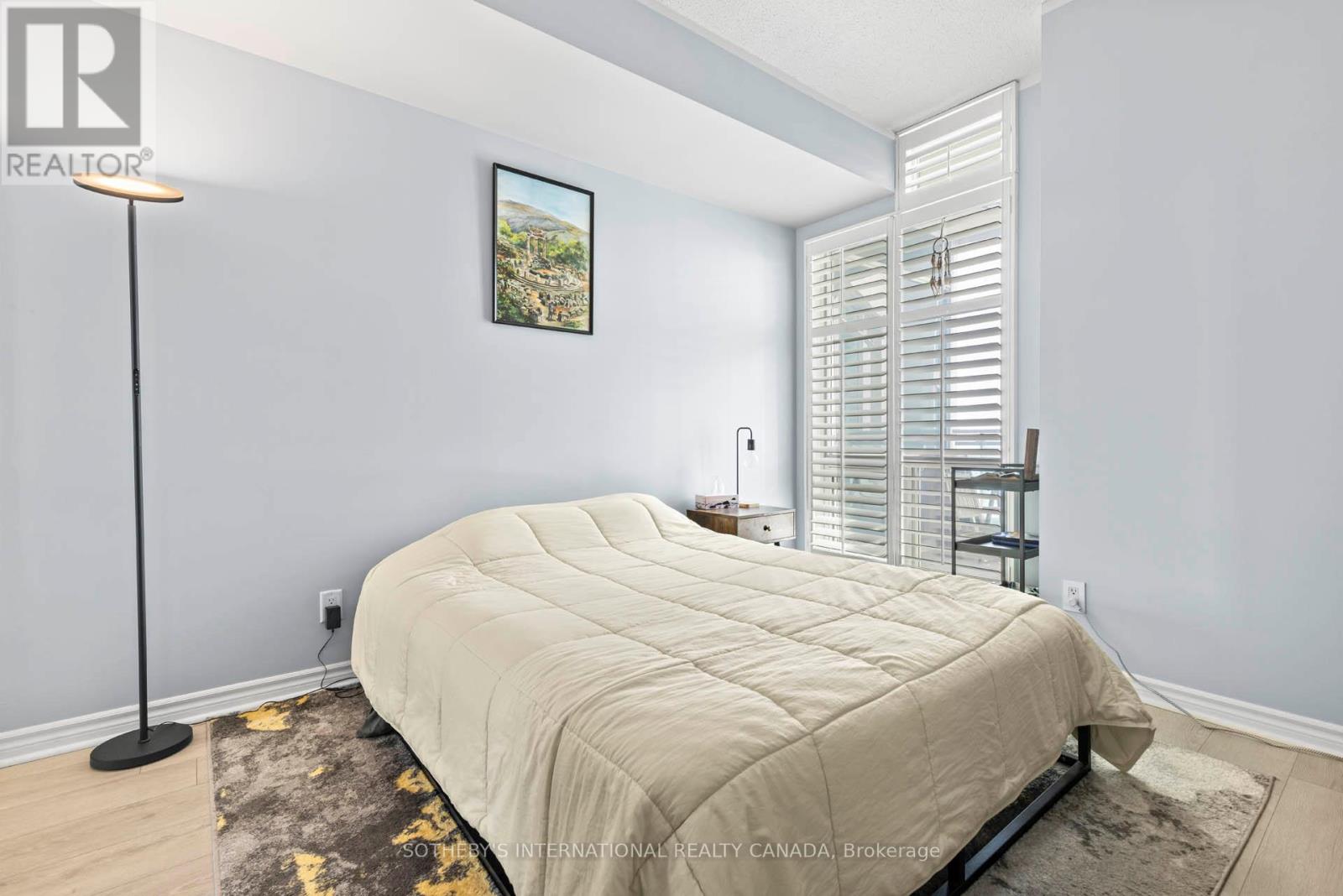 #1013 5 MARINE PARADE DRIVE - 15