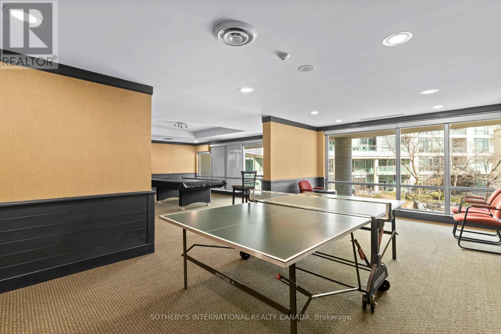 #1013 5 MARINE PARADE DRIVE - 22