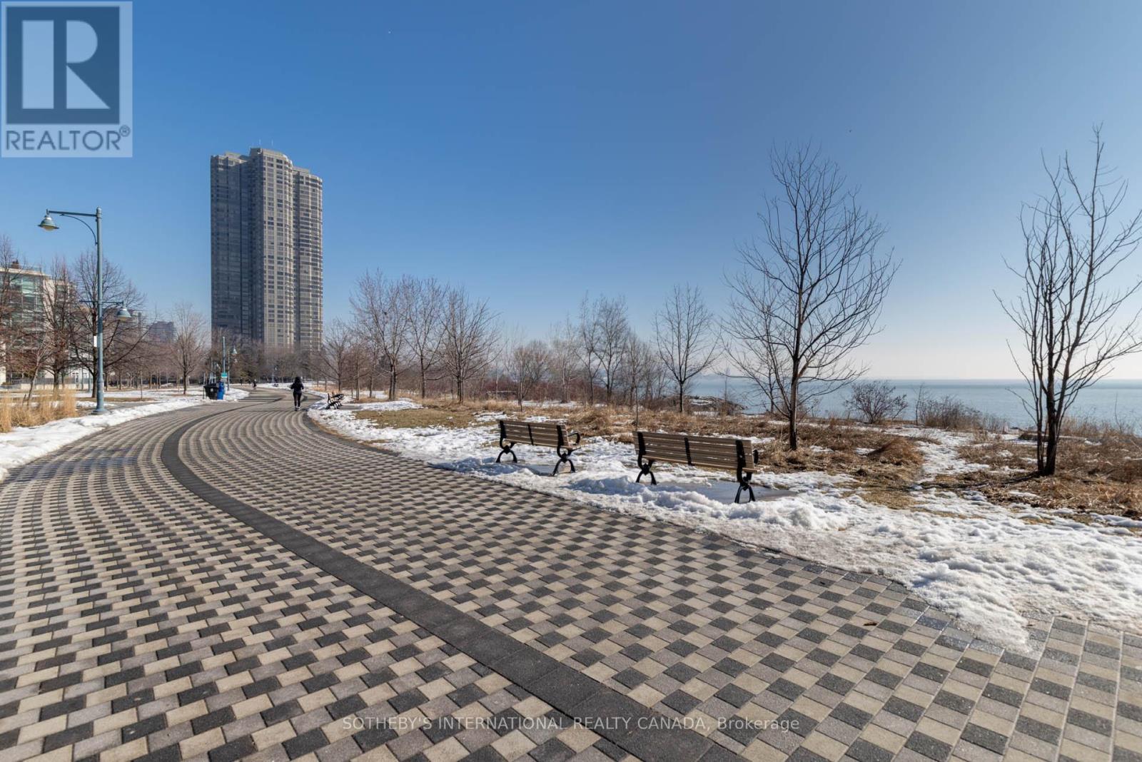 #1013 5 MARINE PARADE DRIVE - 24