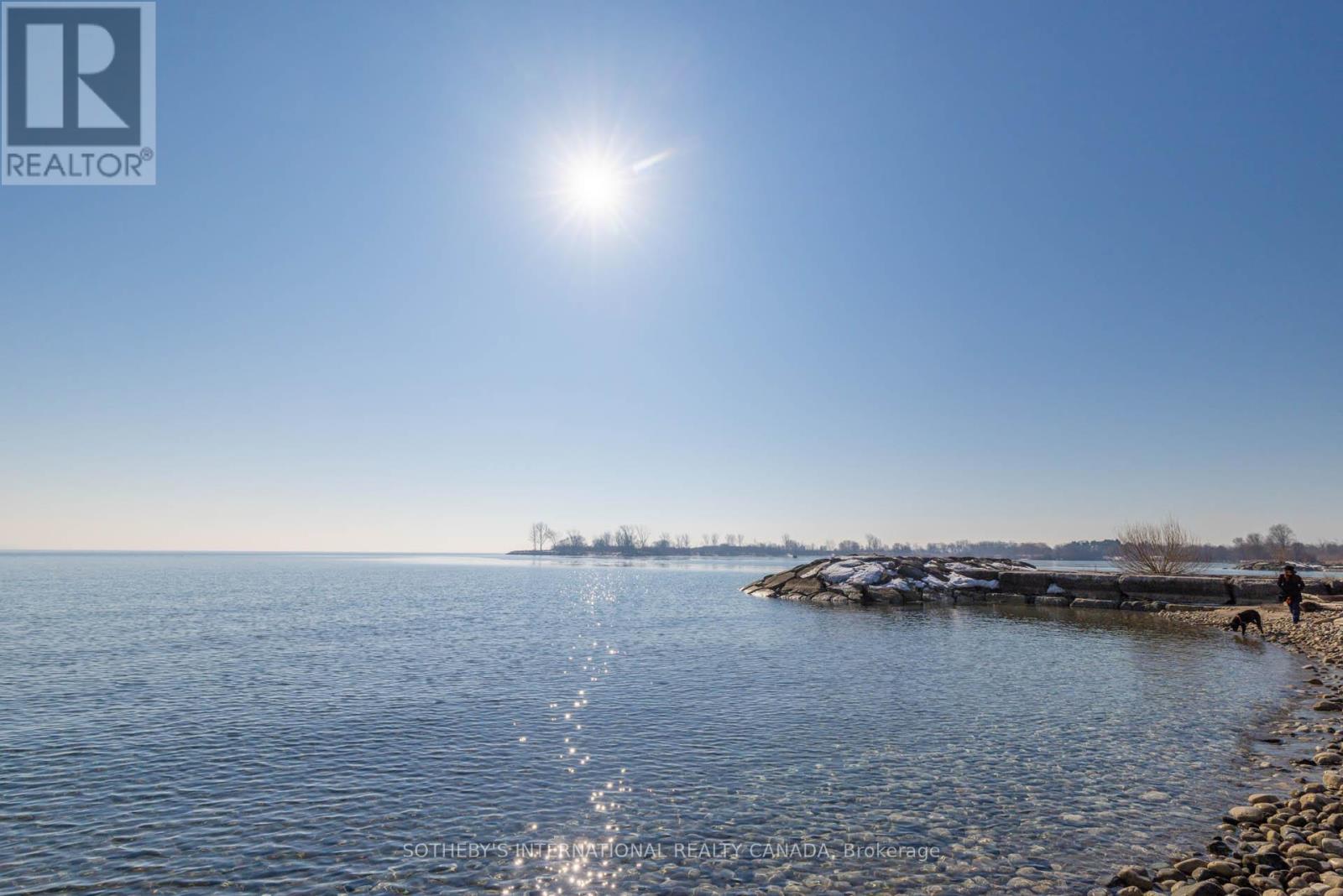 #1013 5 MARINE PARADE DRIVE - 26