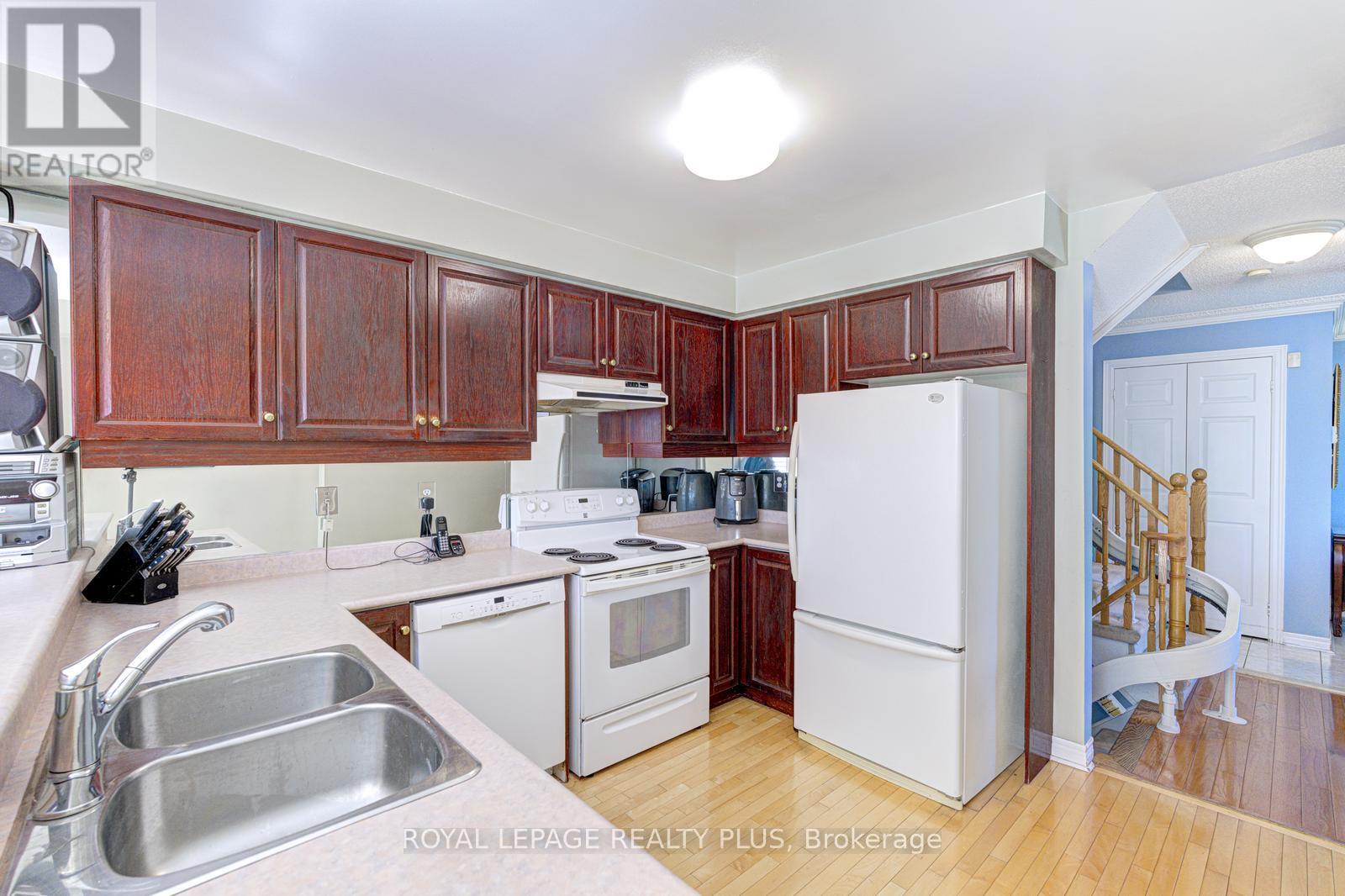 #1 5658 GLEN ERIN DRIVE - 21
