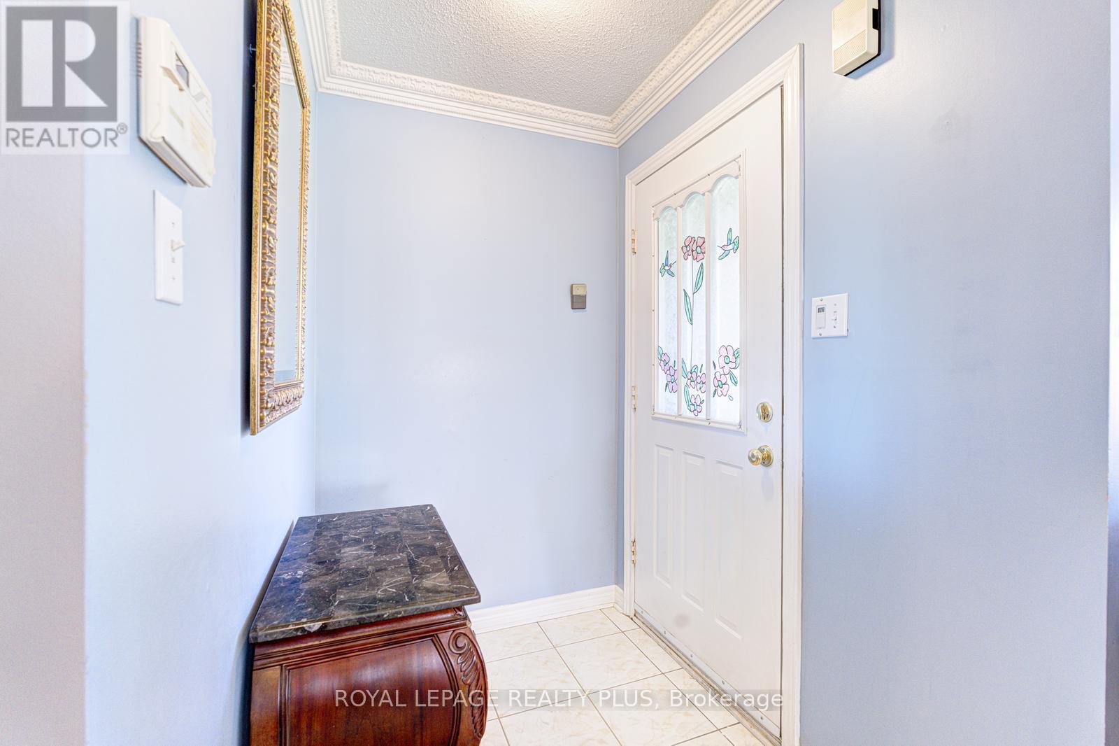 #1 5658 GLEN ERIN DRIVE - 6