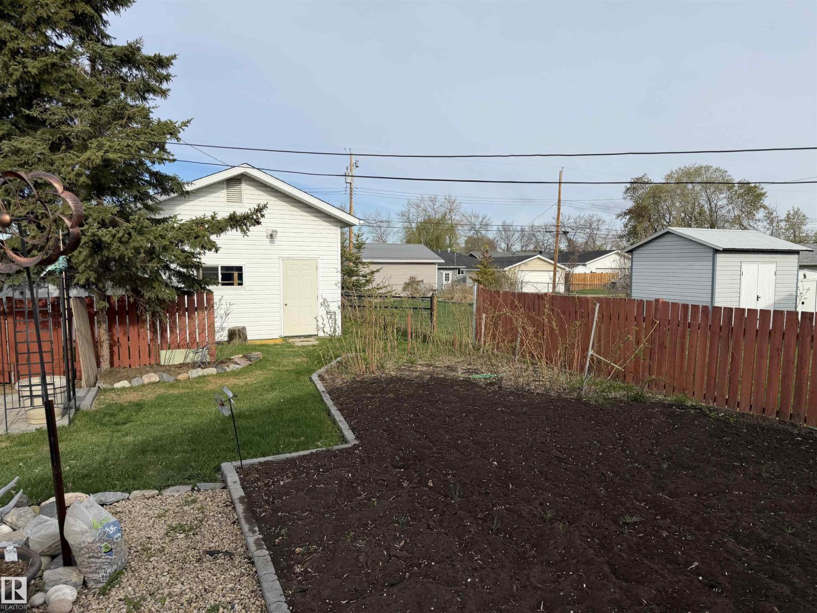 5020 47 ST — photo 26