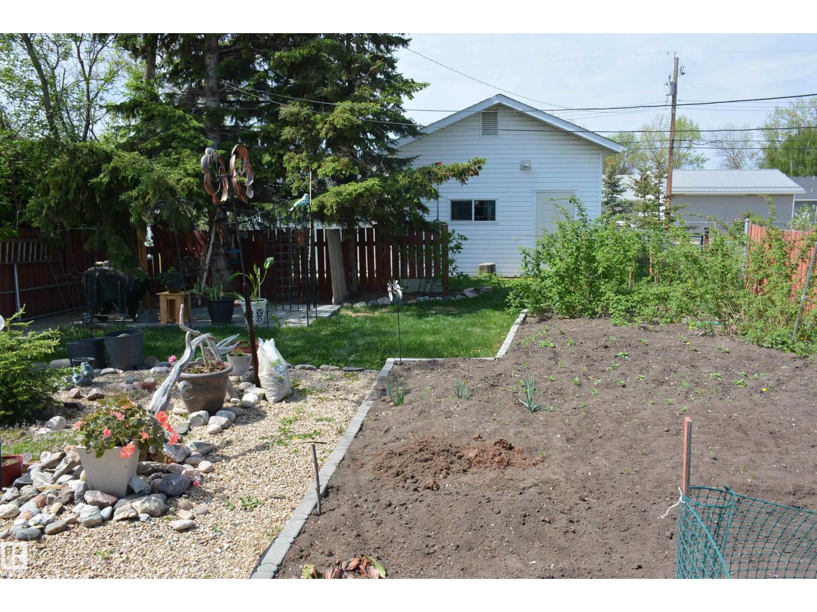 5020 47 ST — photo 30