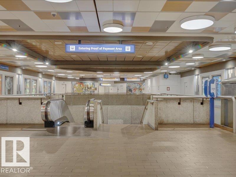 #708 10024 JASPER AV NW - 36