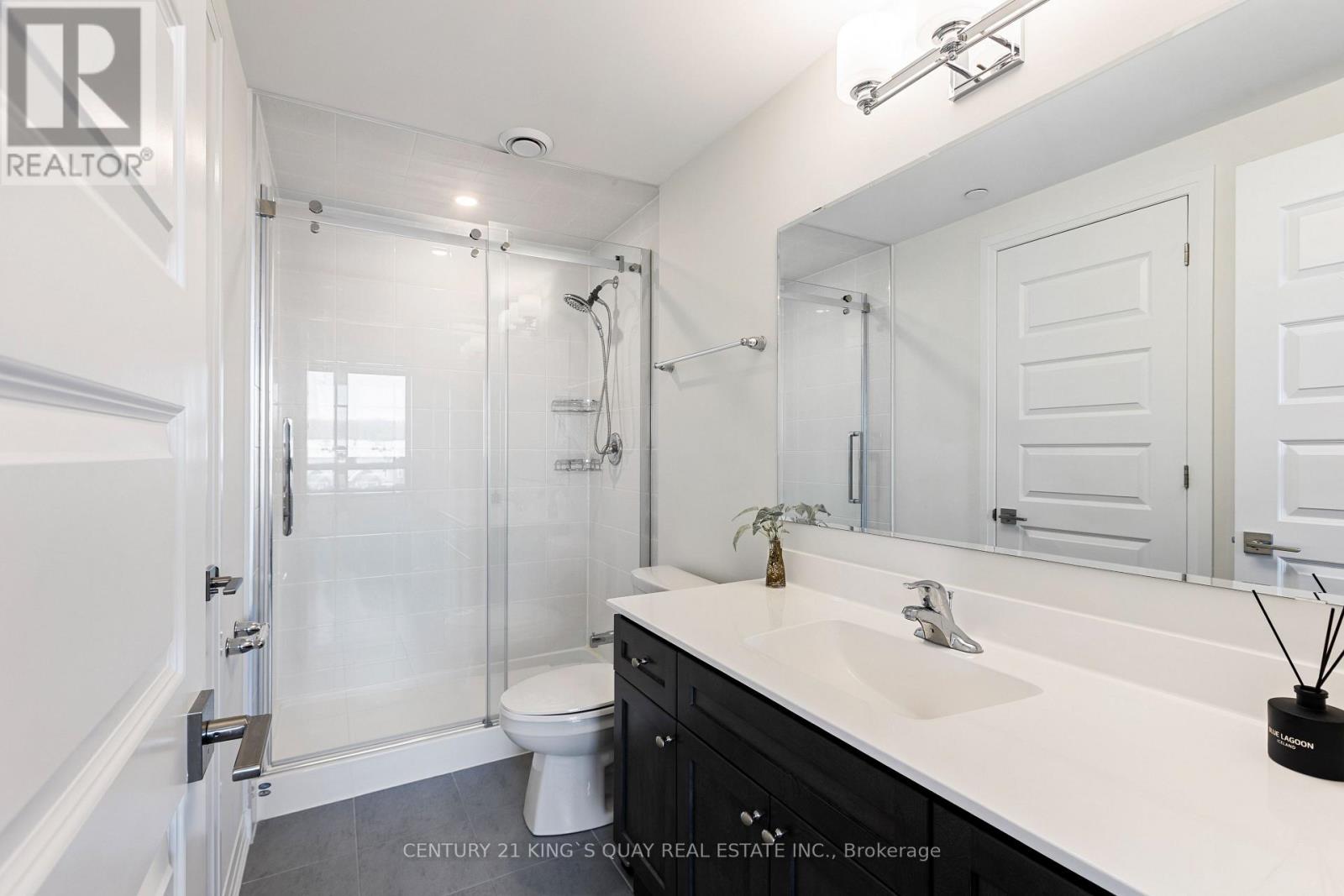 #503 58 ADAM SELLERS STREET - 20
