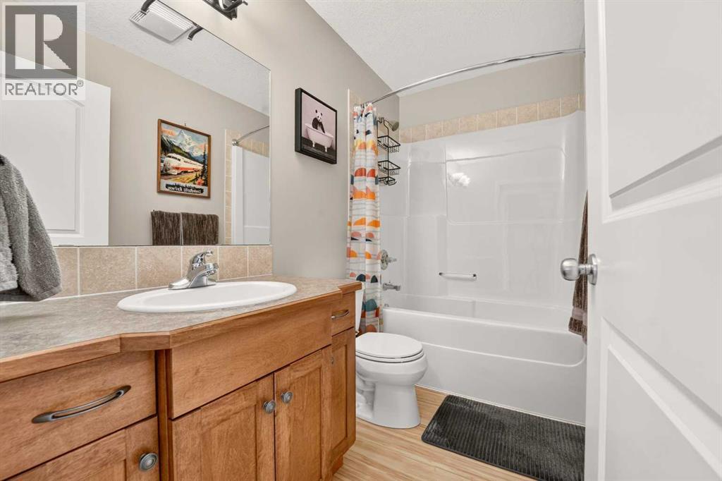 382 Heritage Boulevard W — photo 19