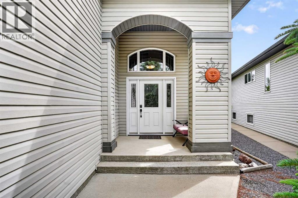 382 Heritage Boulevard W - photo 2