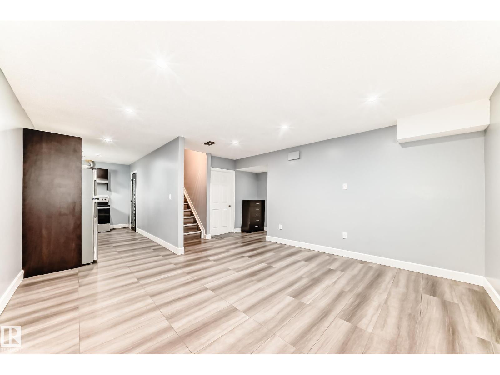 16720 61 ST NW - 30