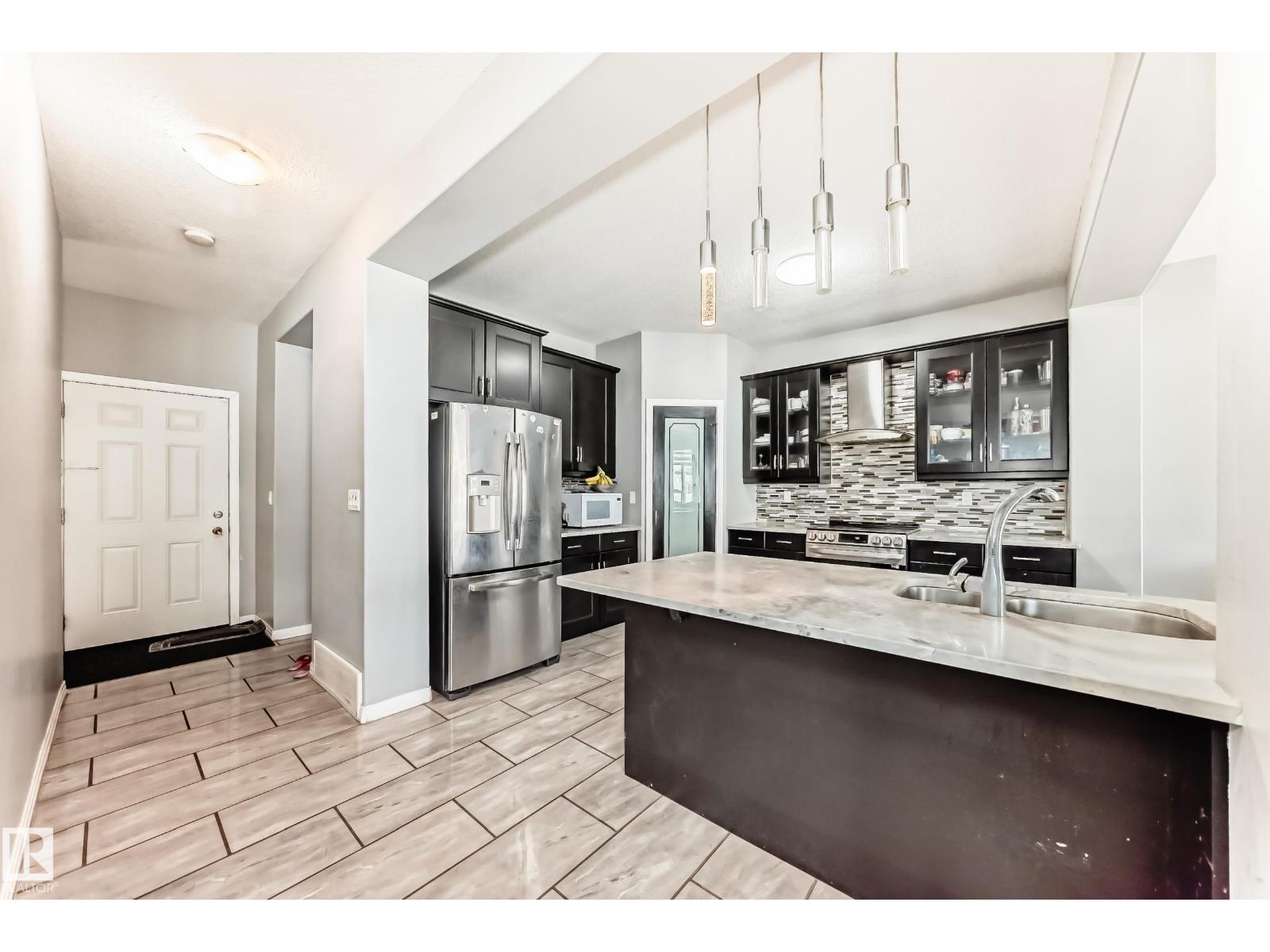 16720 61 ST NW - 5