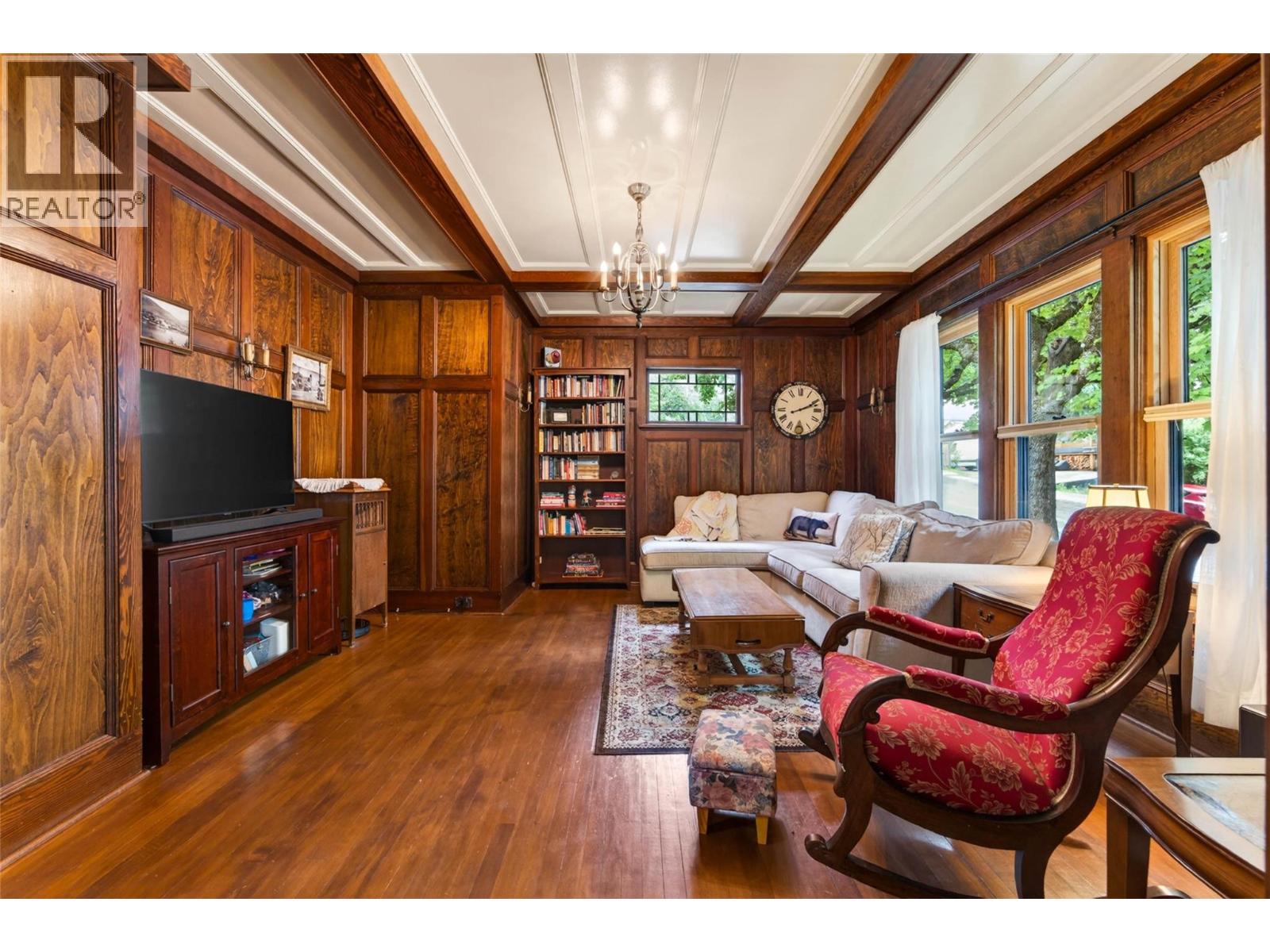 502 Houston Street - 11