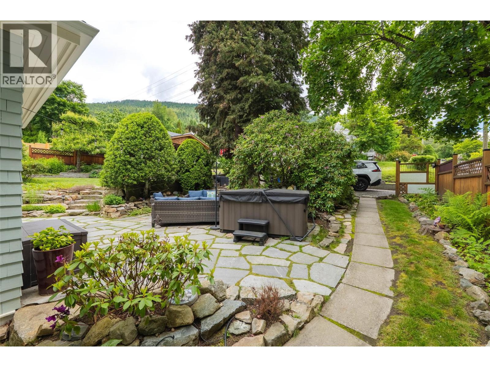 502 Houston Street - 46