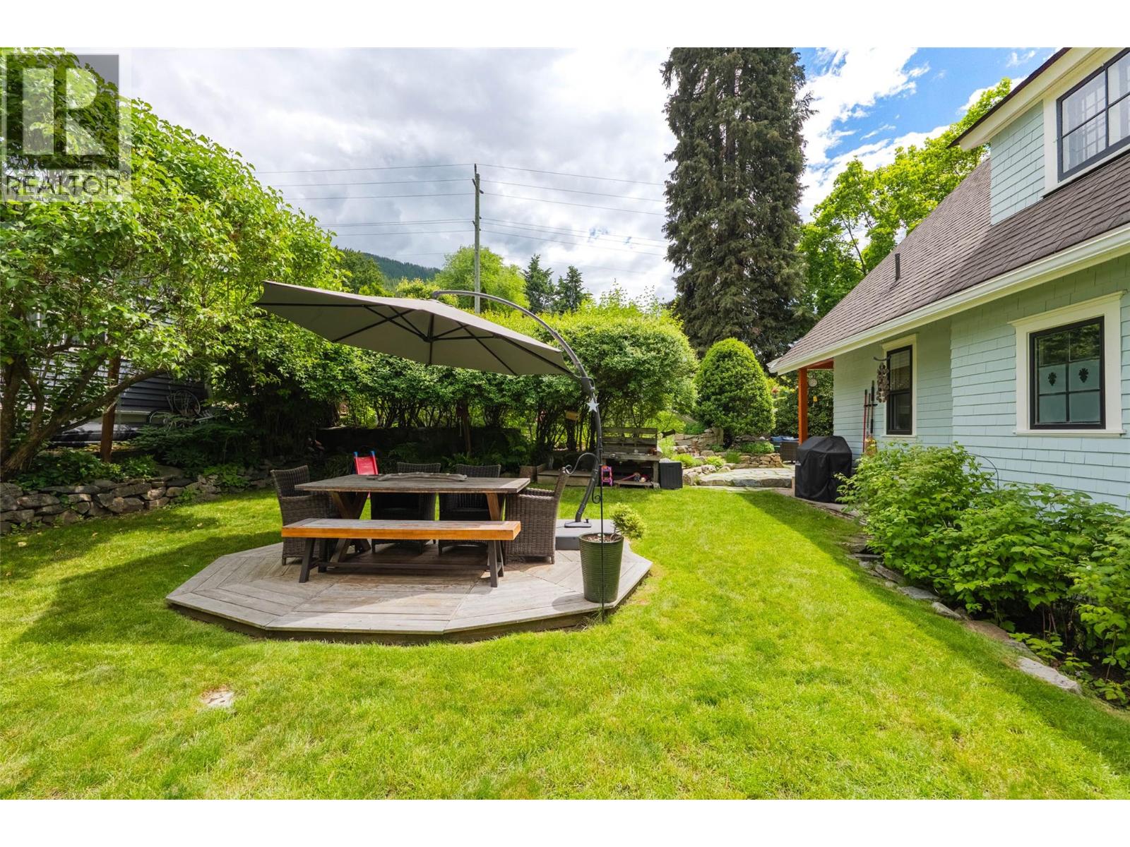 502 Houston Street - 57