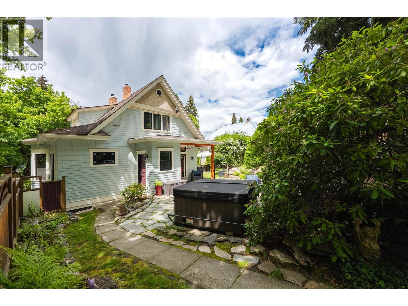 502 Houston Street - 65