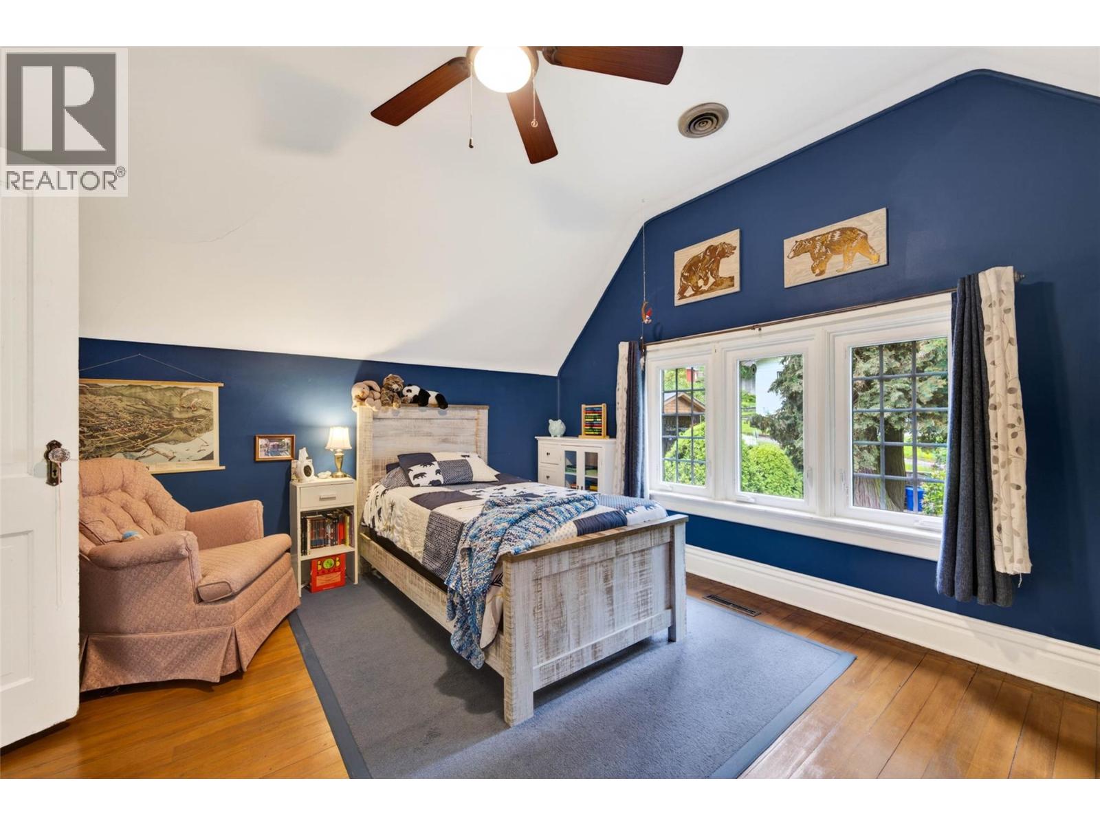 502 Houston Street - 25