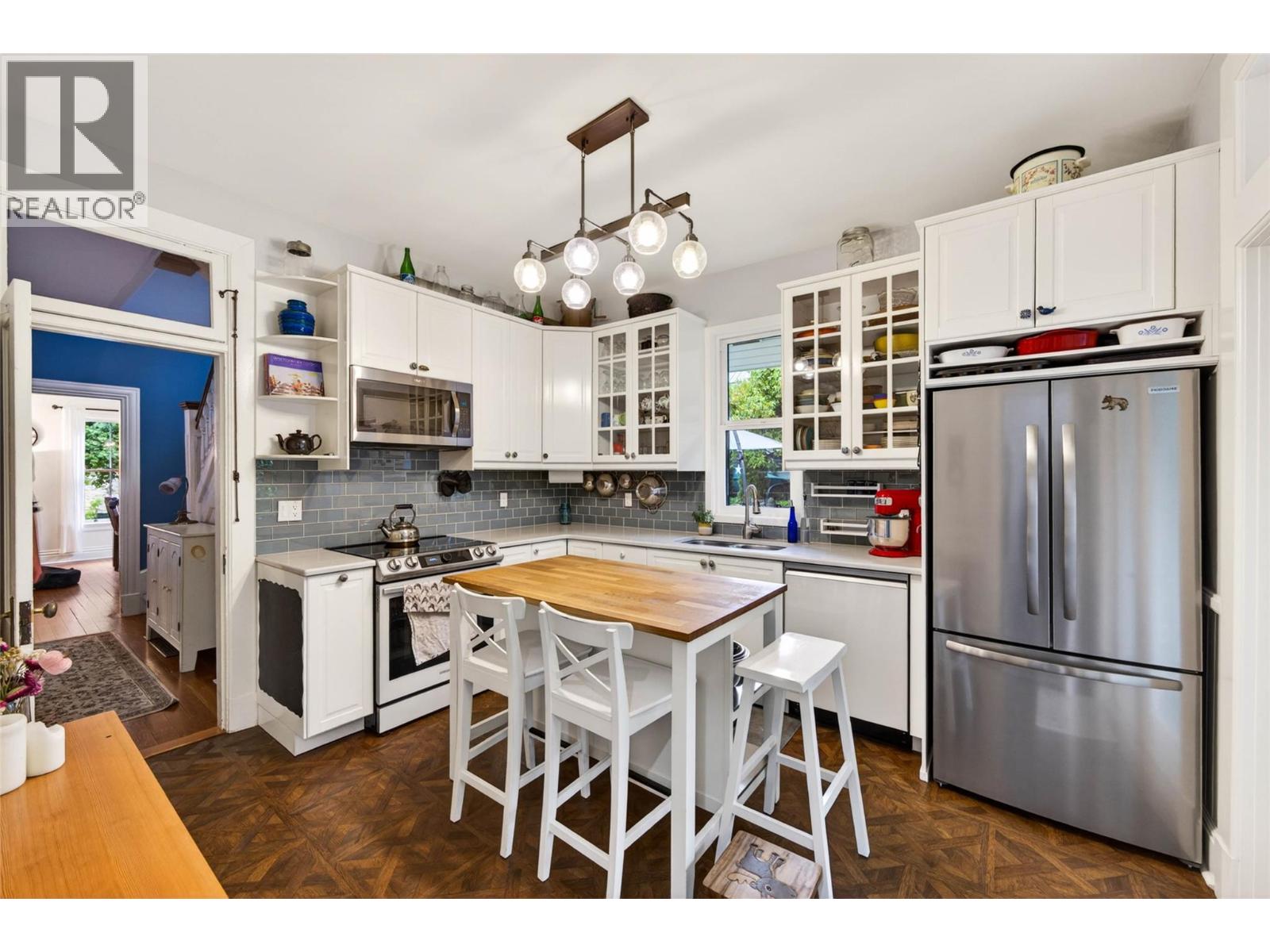 502 Houston Street - 13