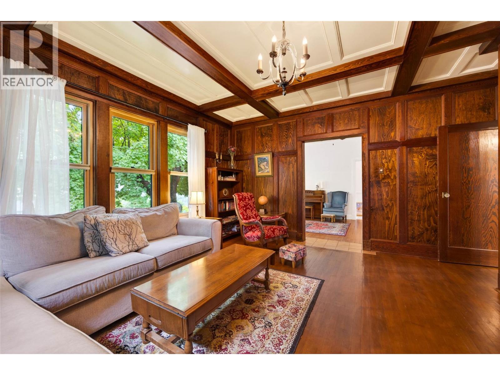 502 Houston Street - 8