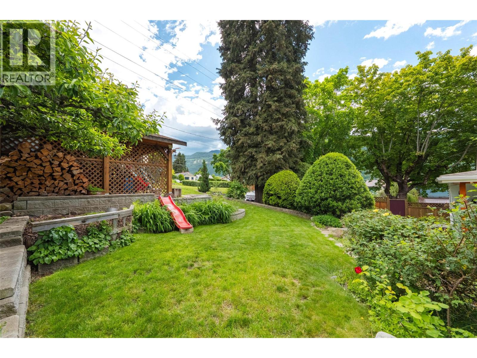 502 Houston Street - 54
