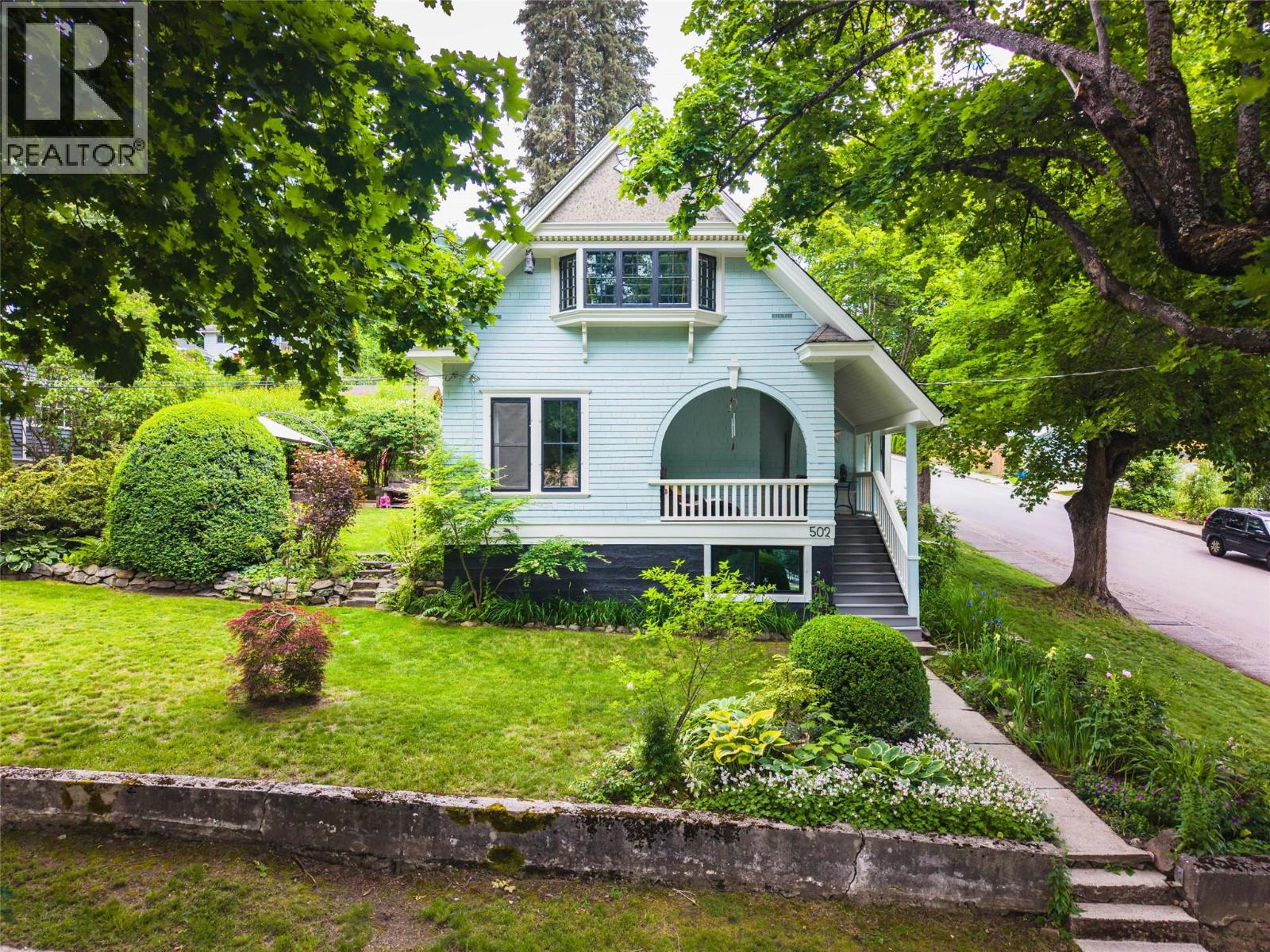 502 Houston Street - 77