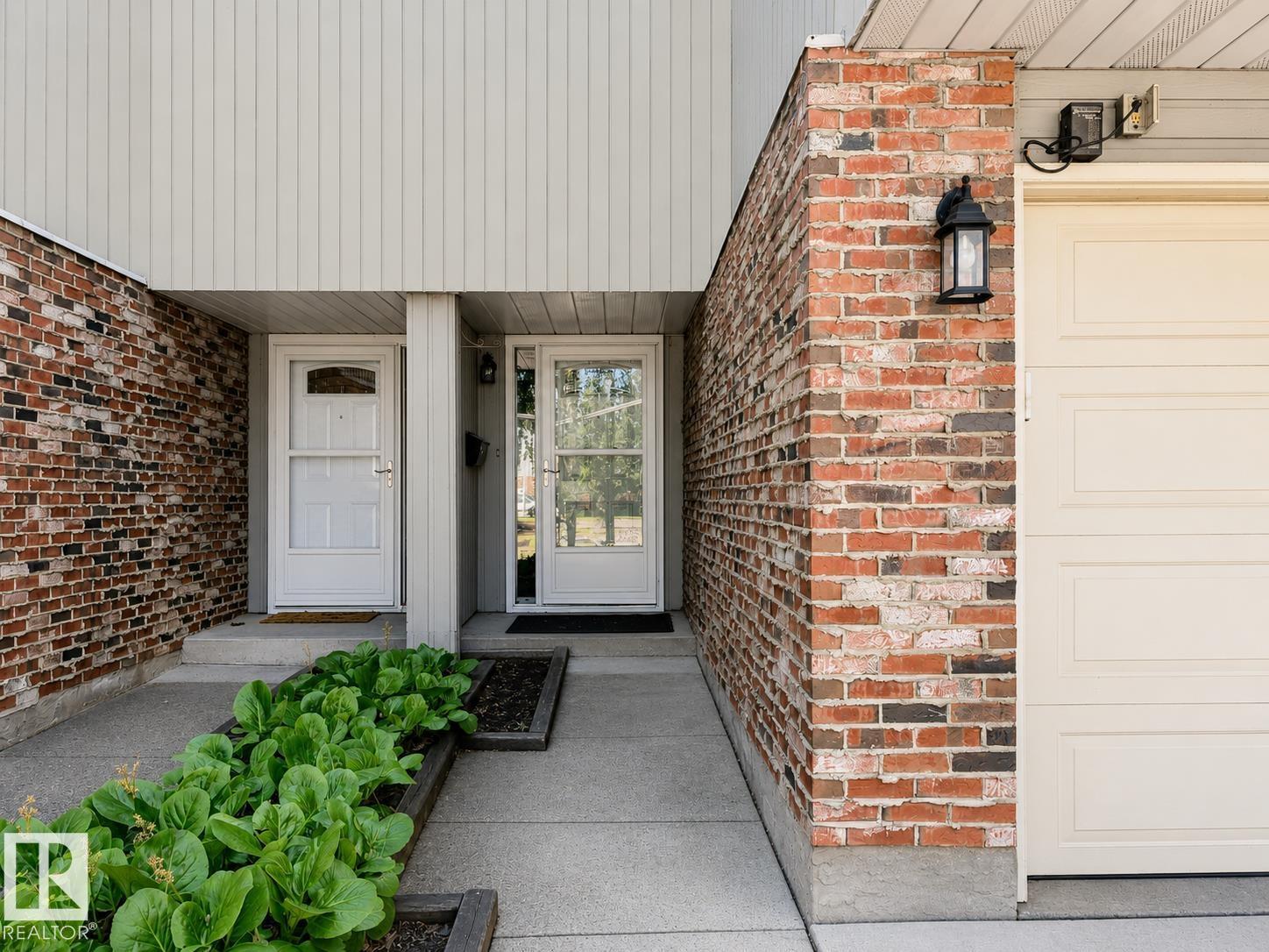 3016 108 ST NW - 2