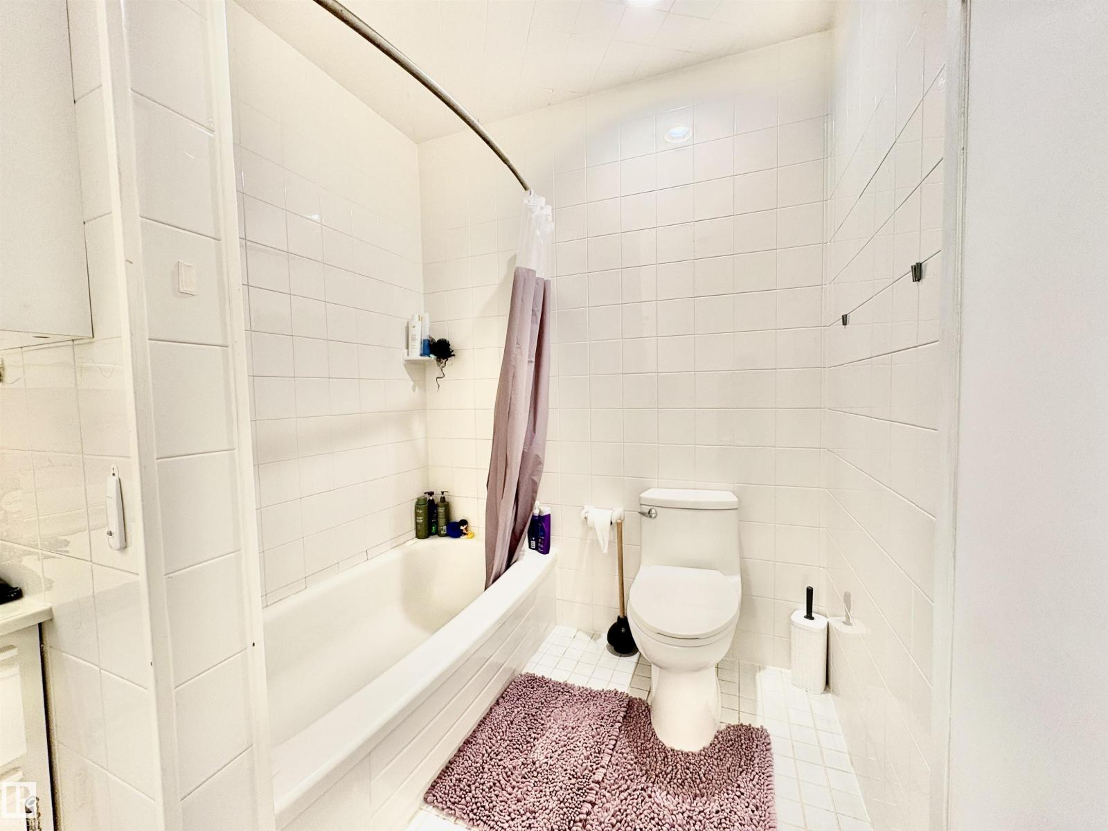 3016 108 ST NW - 28