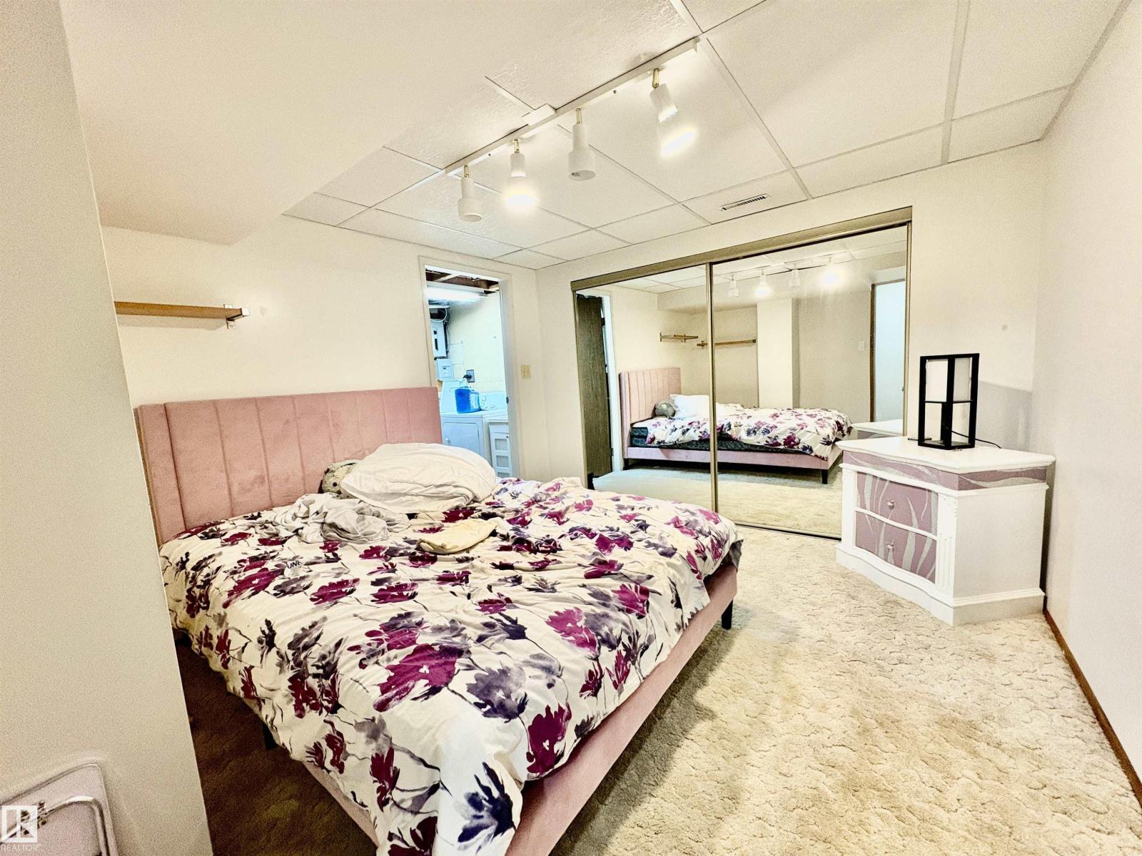 3016 108 ST NW - 31