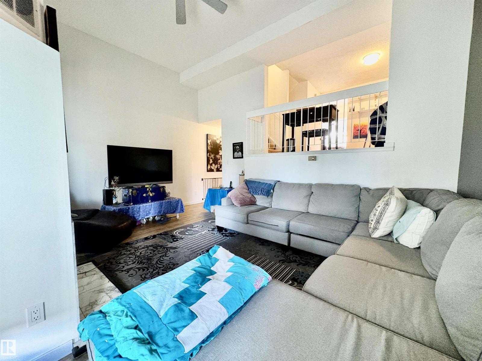 3016 108 ST NW - 9