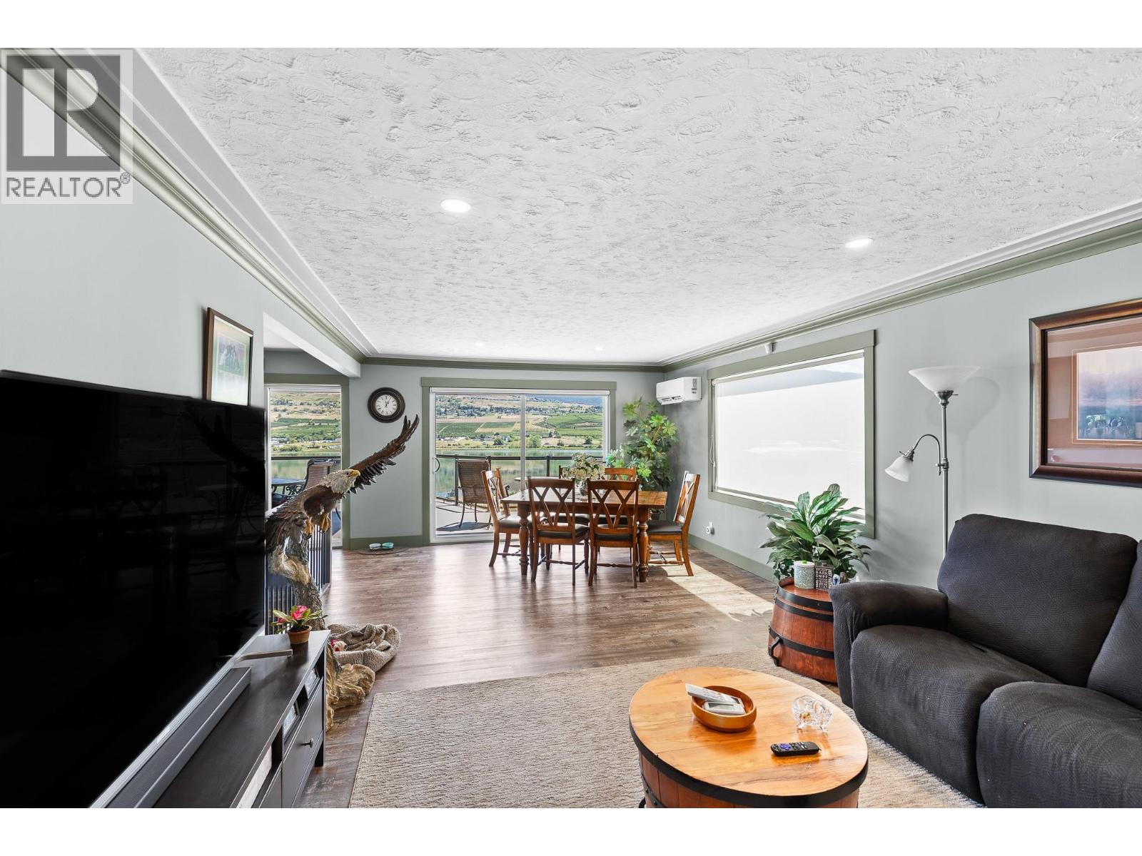 6902 Old Kamloops Road - 42